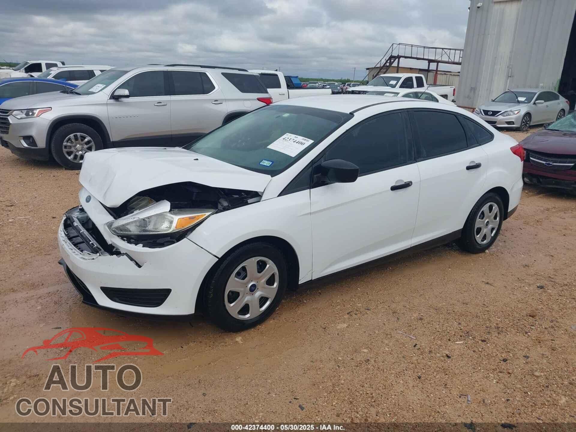 FORD FOCUS 2018 - 1FADP3E21JL204286