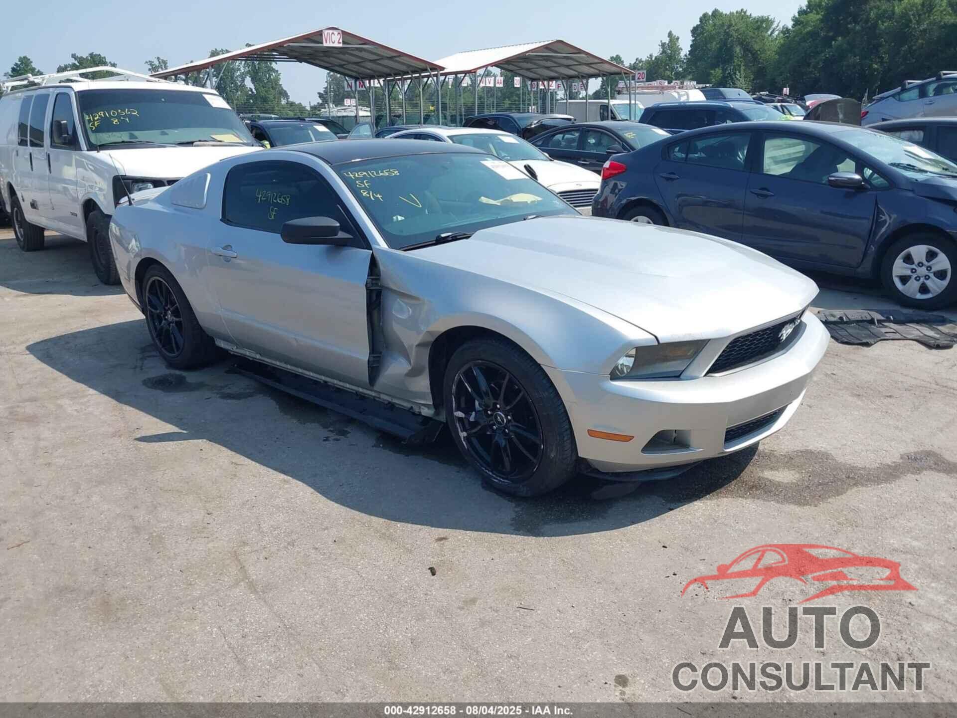 FORD MUSTANG 2010 - 1ZVBP8AN1A5131095