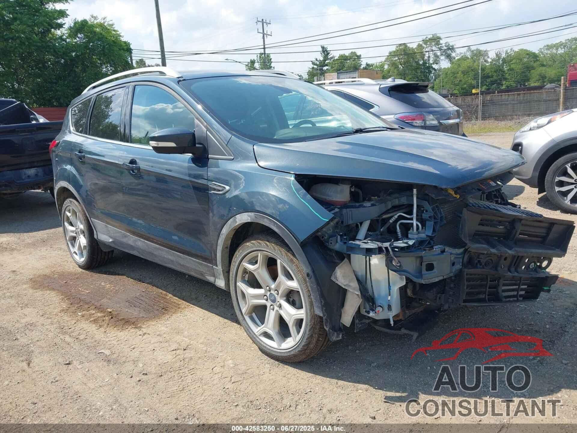 FORD ESCAPE 2019 - 1FMCU9J99KUC00935
