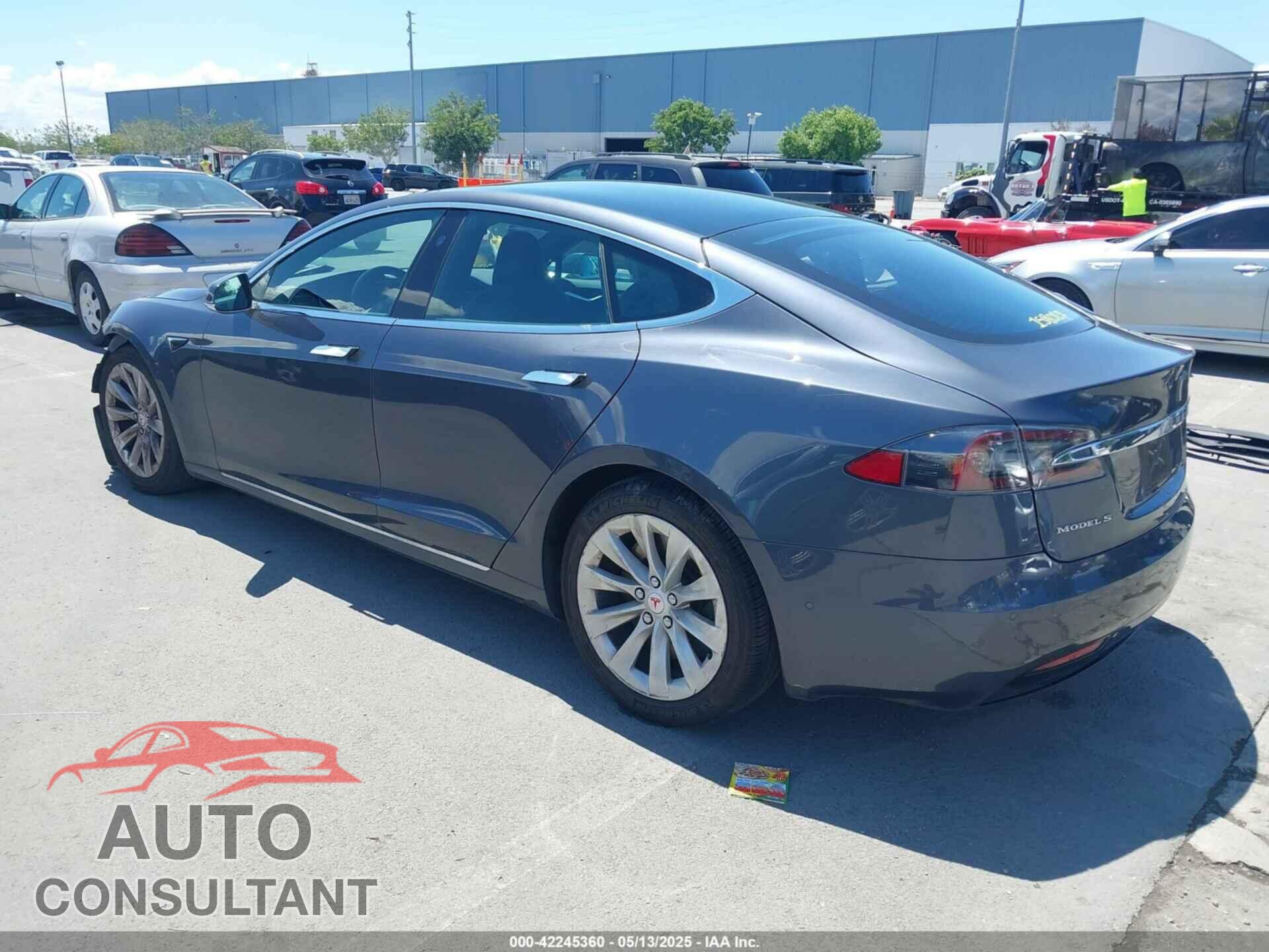TESLA MODEL S 2017 - 5YJSA1E18HF215166