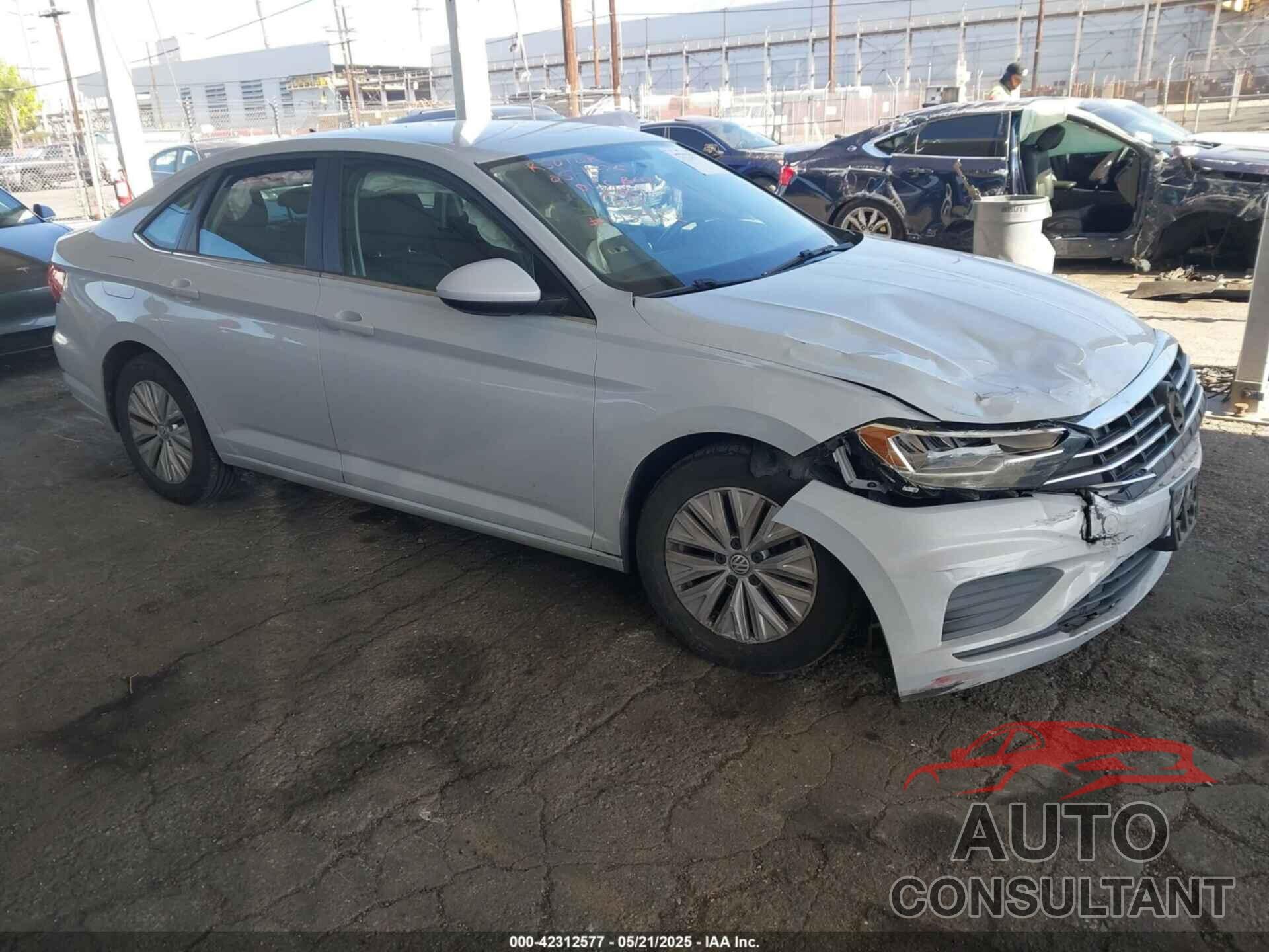 VOLKSWAGEN JETTA 2019 - 3VWC57BU4KM074087