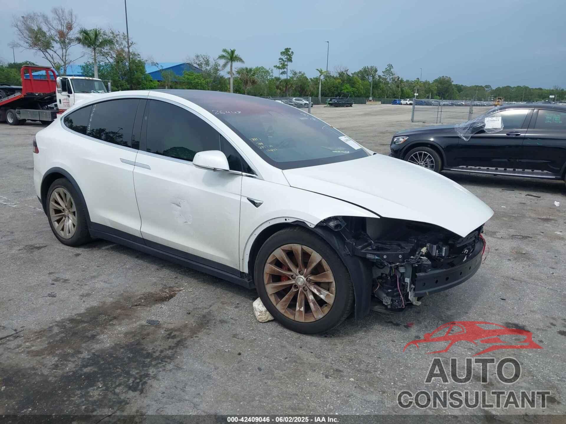 TESLA MODEL X 2017 - 5YJXCBE2XHF043785