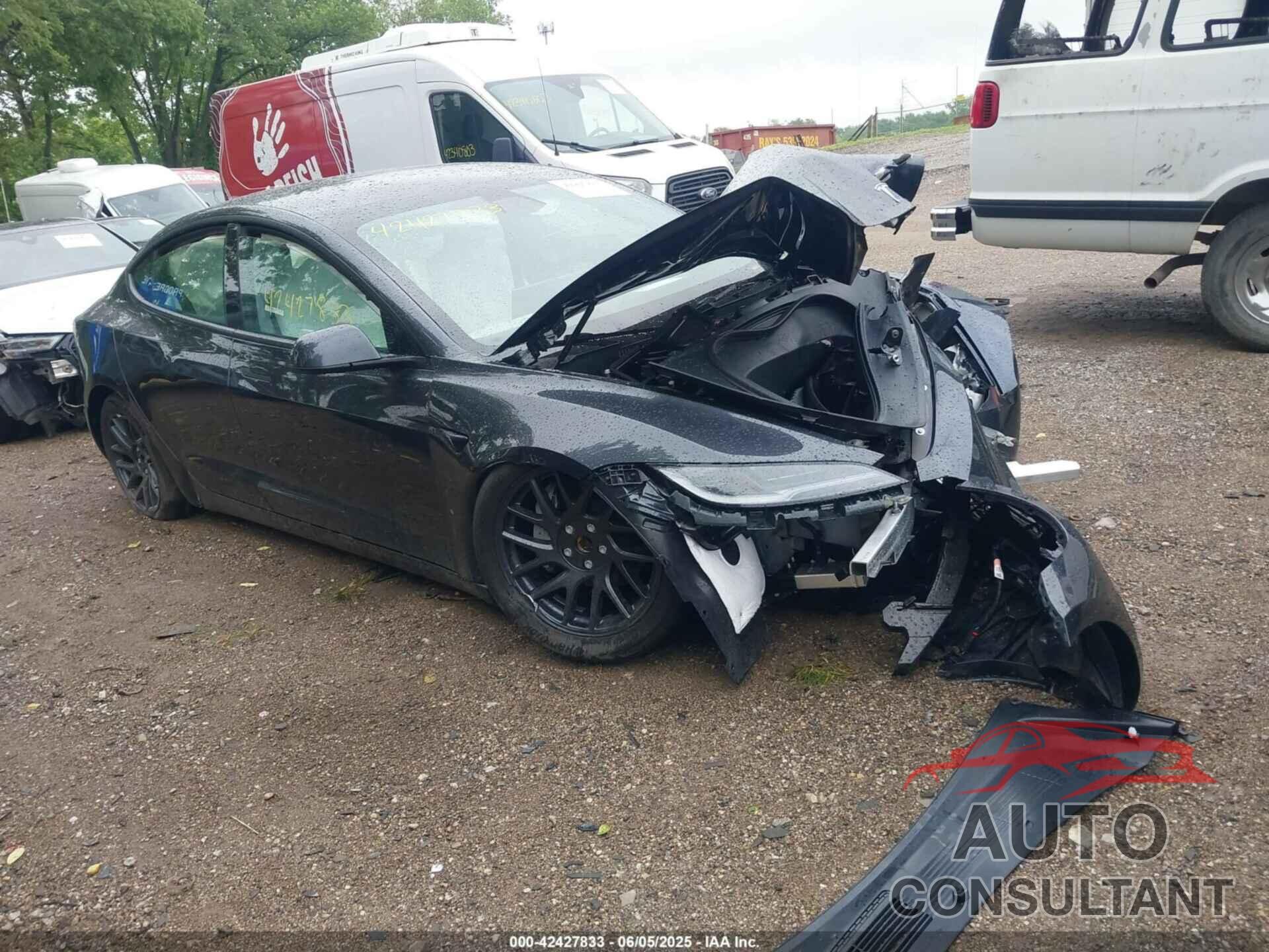 TESLA MODEL 3 2025 - 5YJ3E1EA7SF000605