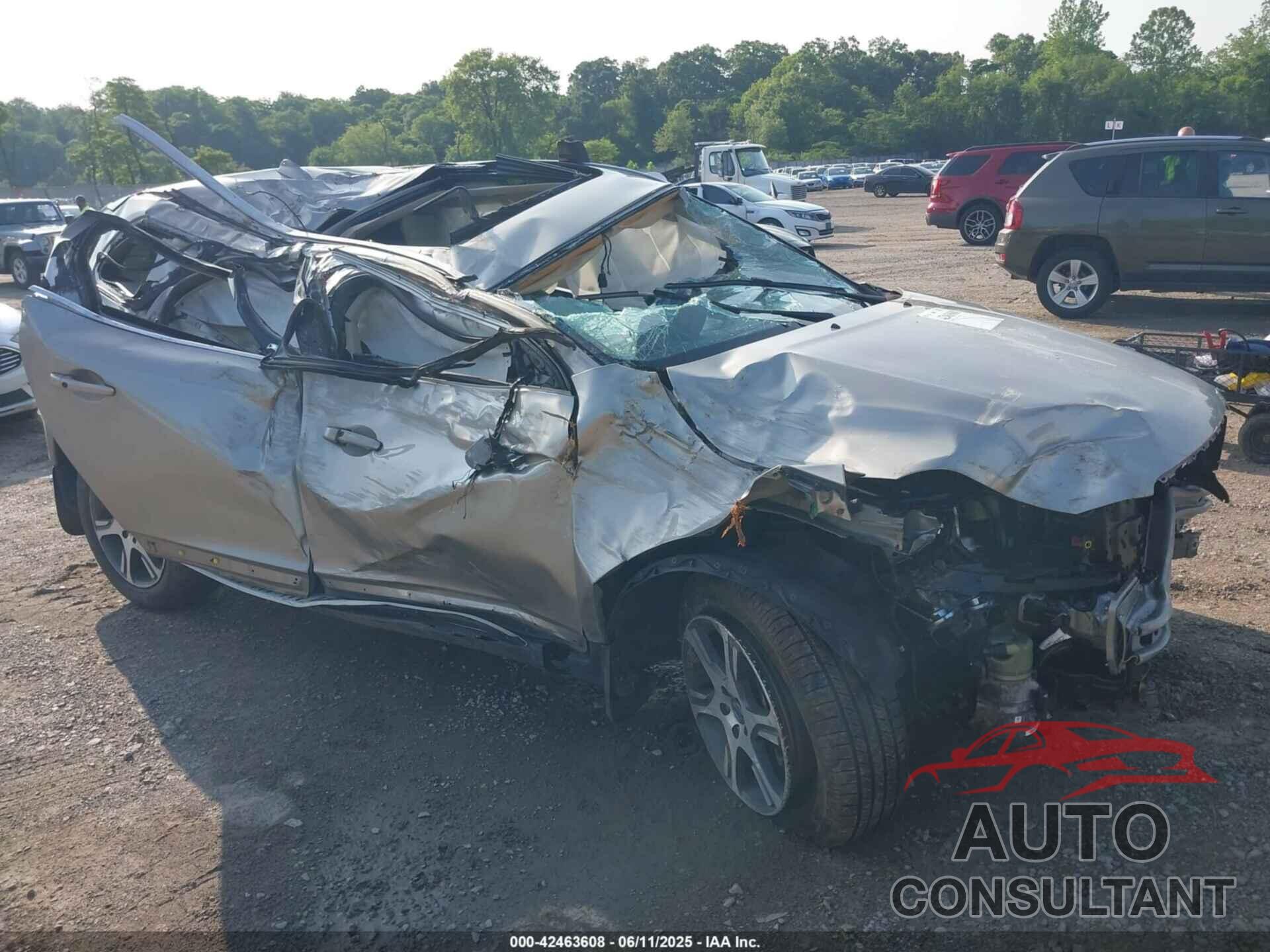 VOLVO XC60 2012 - YV4902DZ4C2278157