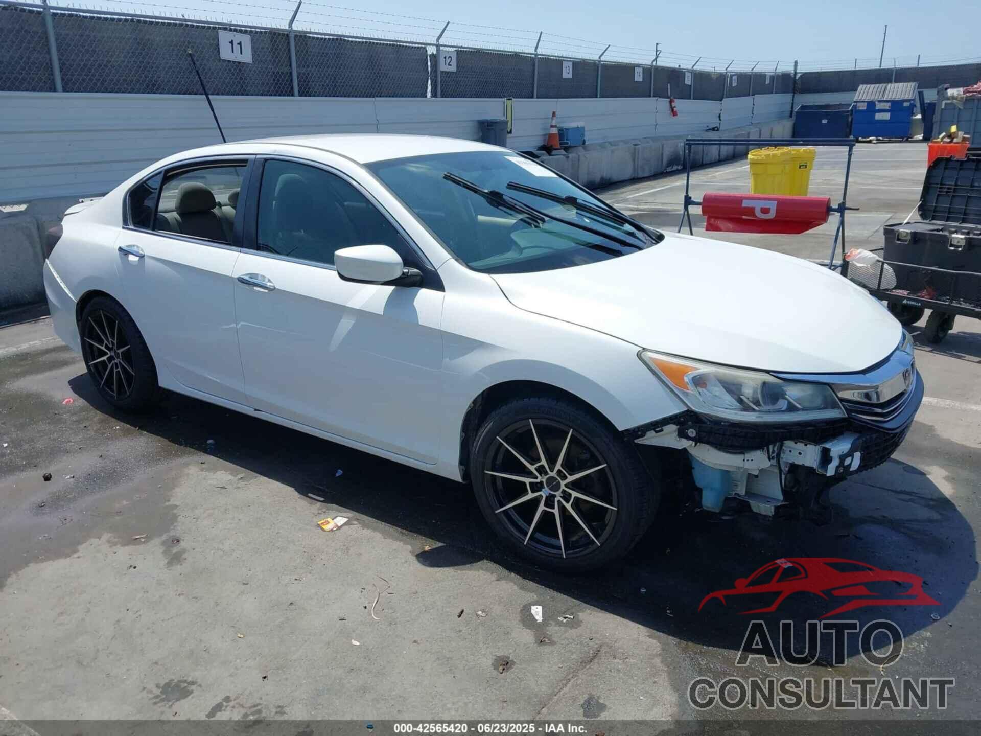 HONDA ACCORD 2016 - 1HGCR2F39GA098161