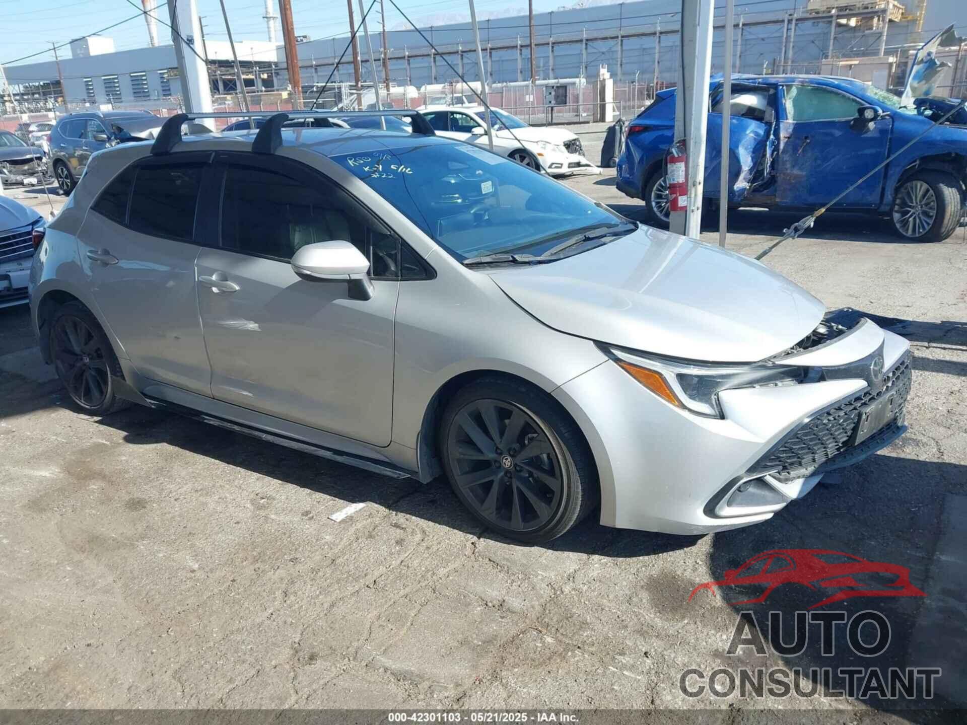 TOYOTA COROLLA 2023 - JTNC4MBE2P3199817