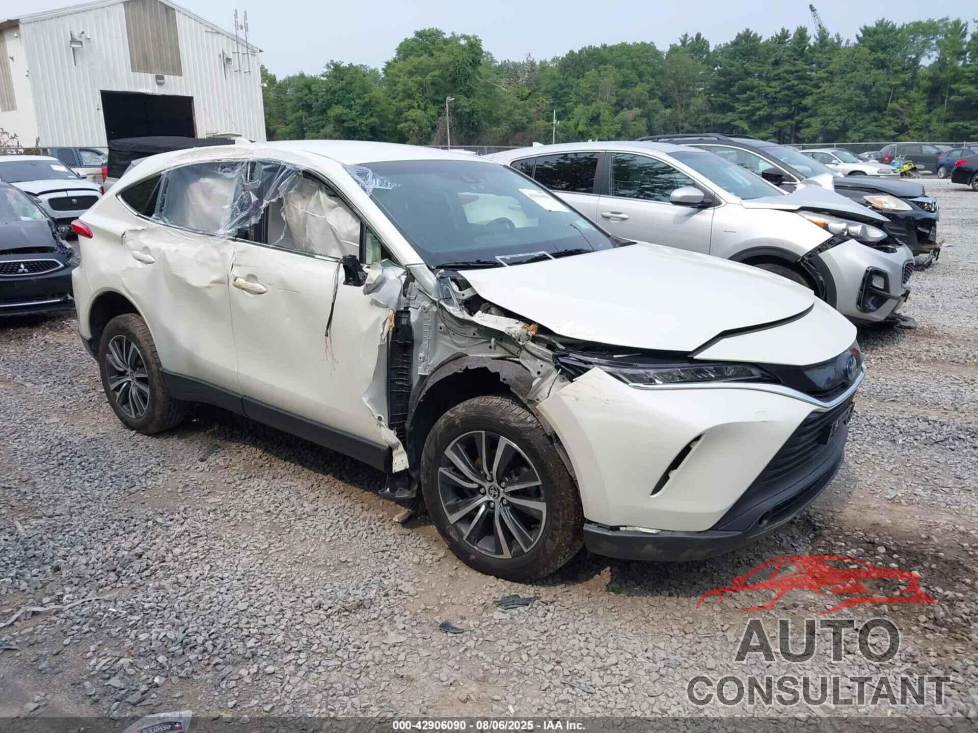 TOYOTA VENZA 2022 - JTEAAAAH8NJ095528