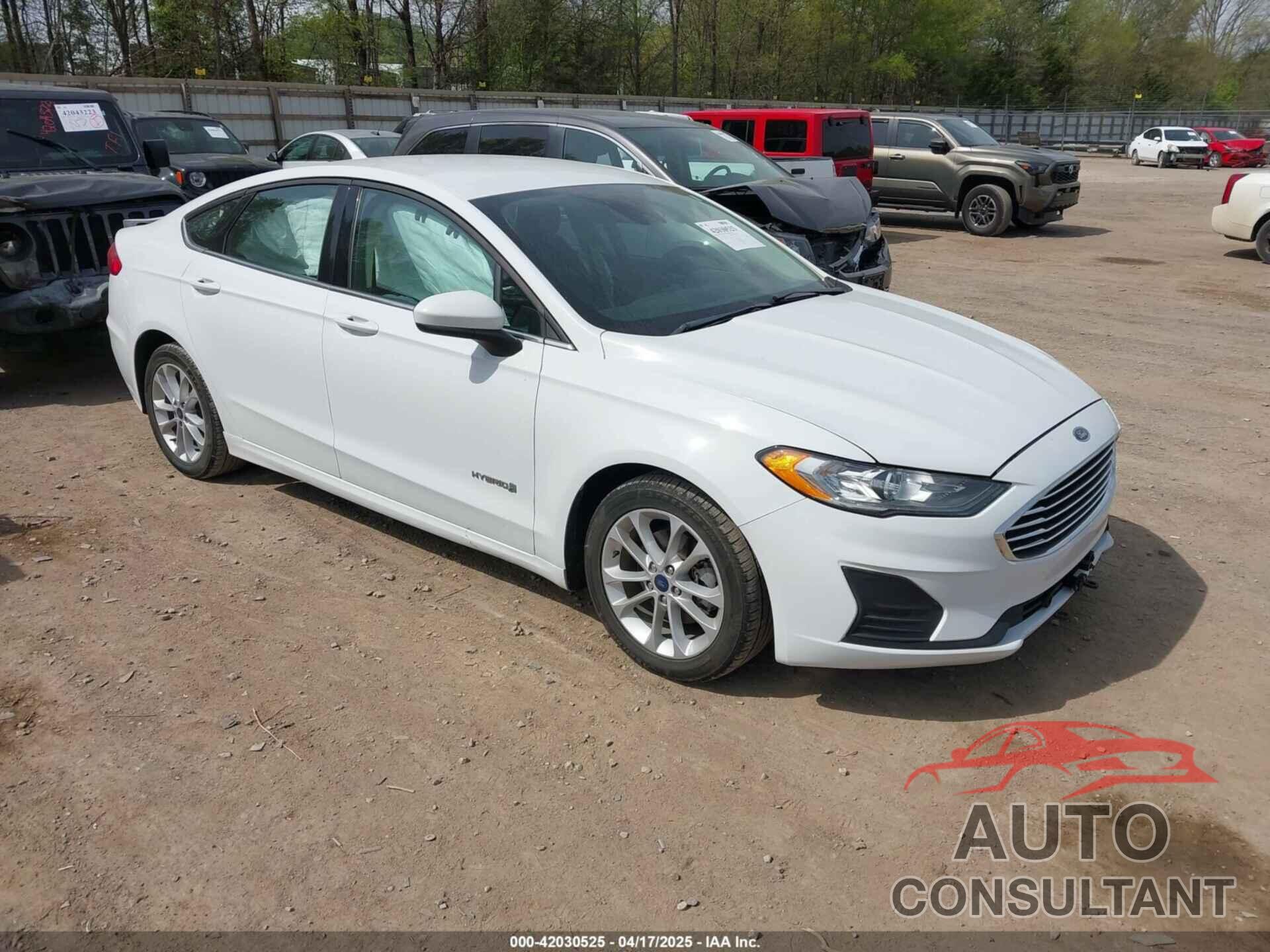 FORD FUSION HYBRID 2019 - 3FA6P0LU6KR267365