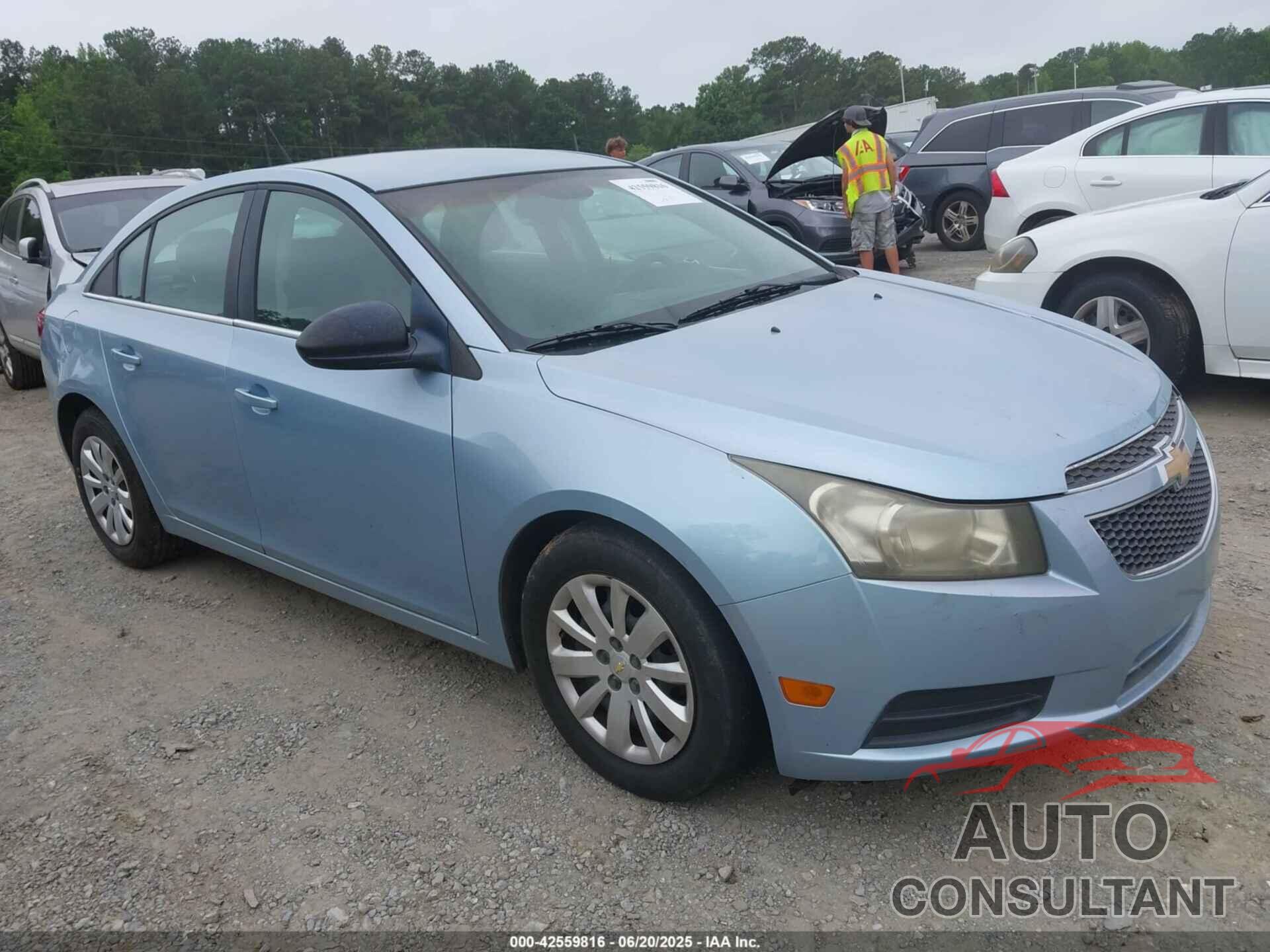 CHEVROLET CRUZE 2011 - 1G1PC5SH2B7282165