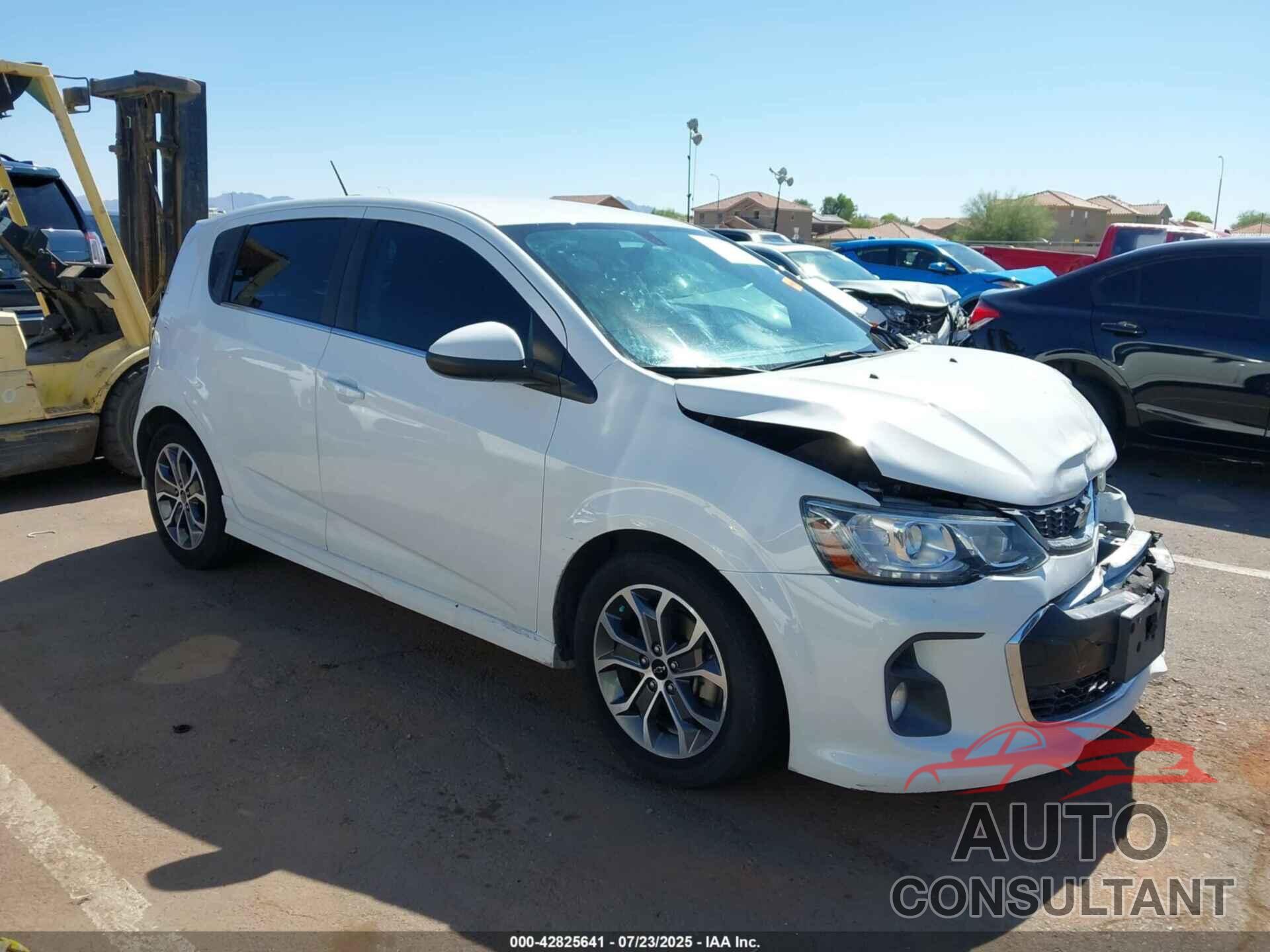 CHEVROLET SONIC 2019 - 1G1JD6SB5K4132461