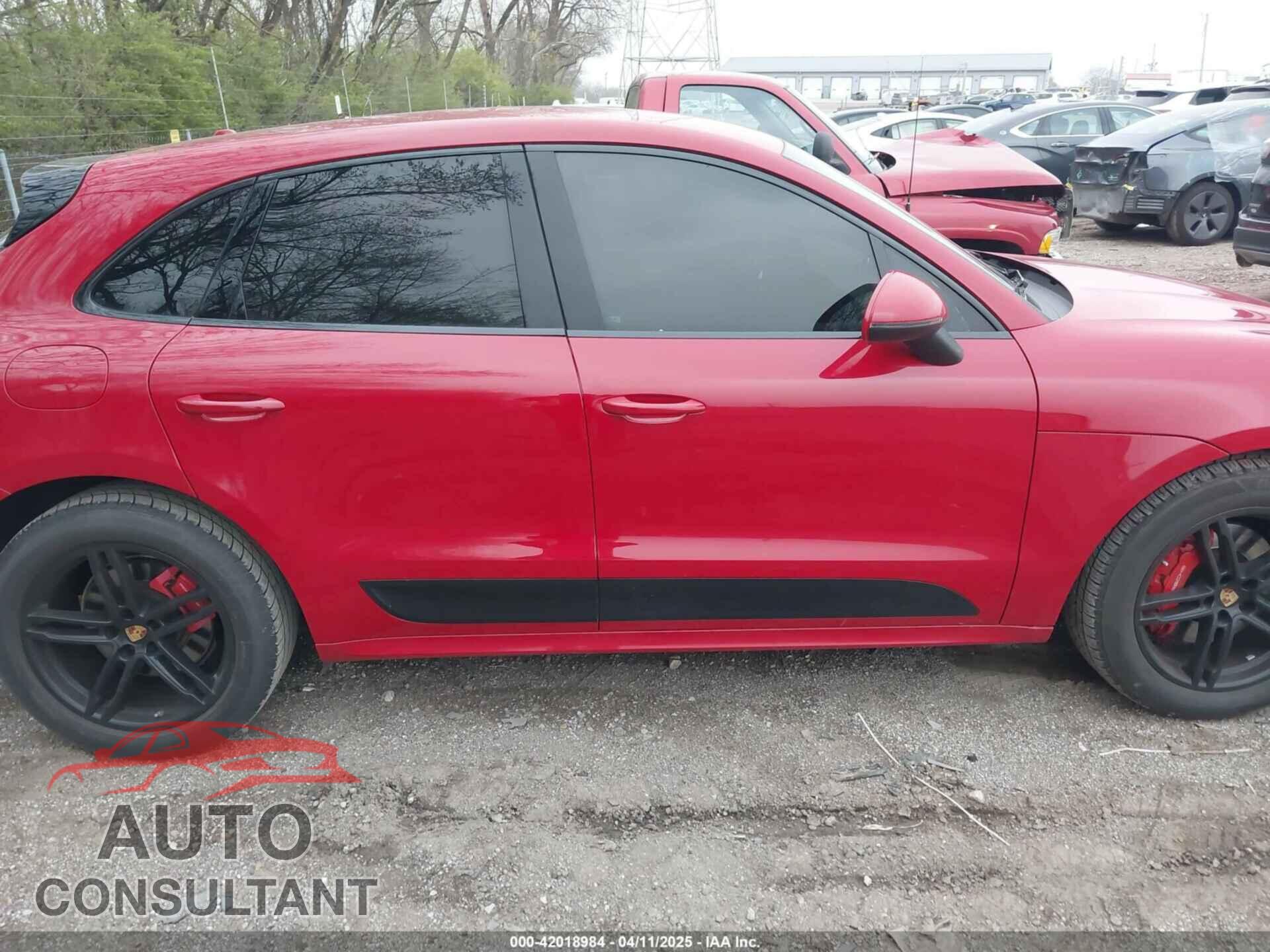 PORSCHE MACAN 2017 - WP1AG2A55HLB51155