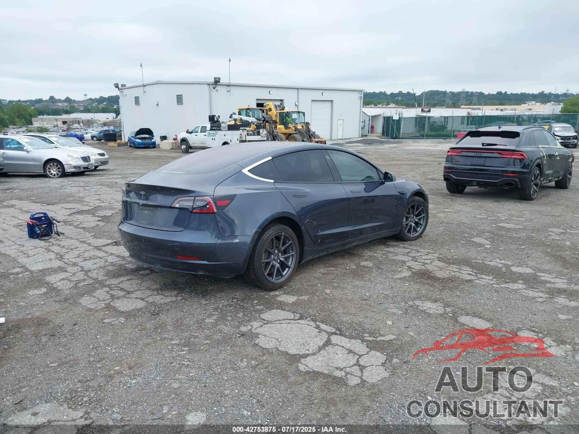 TESLA MODEL 3 2018 - 5YJ3E1EA8JF025799