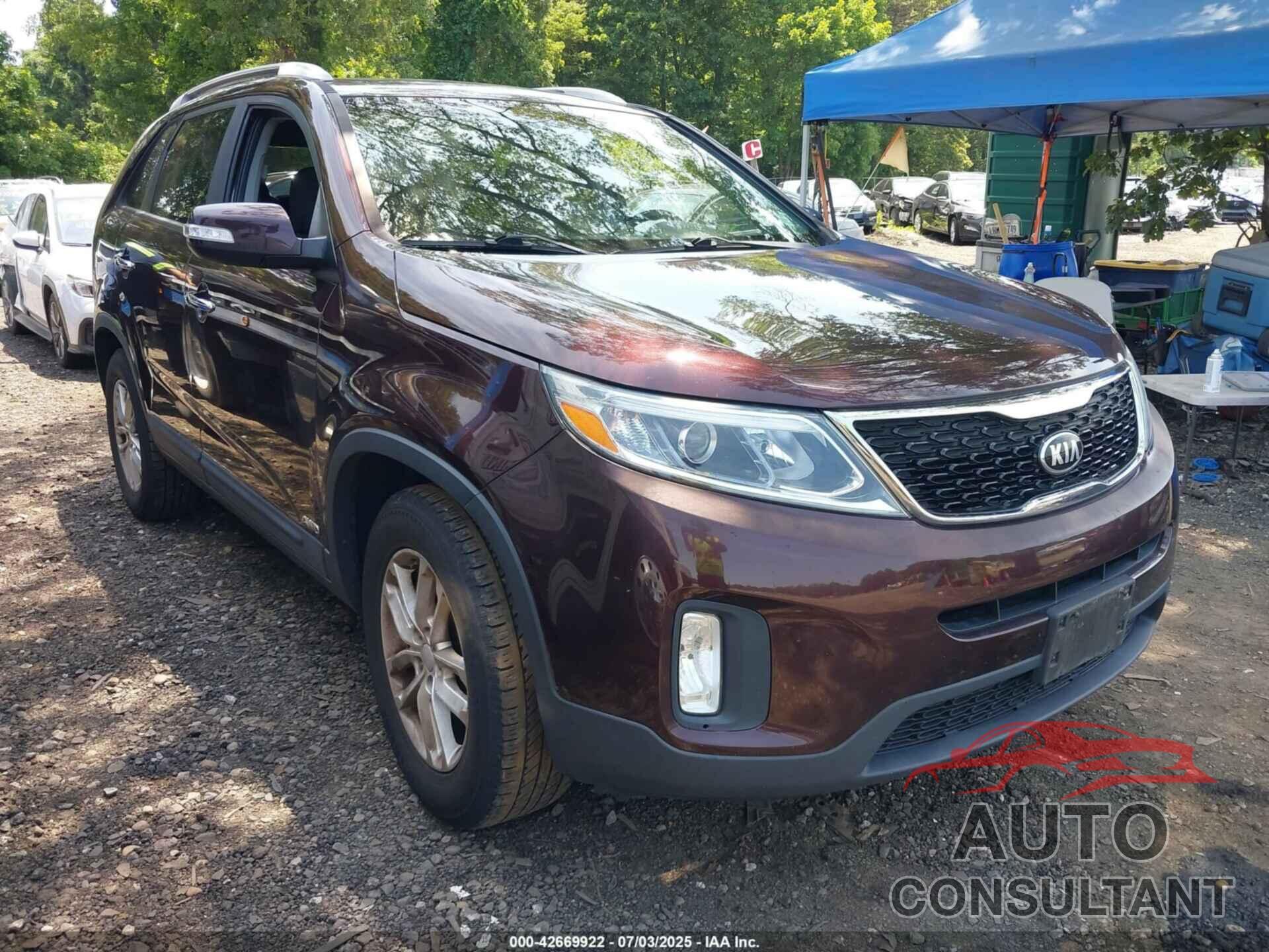 KIA SORENTO 2015 - 5XYKTDA64FG568023