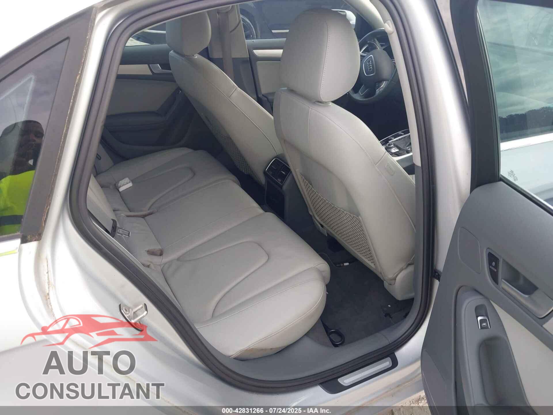 AUDI A4 2013 - WAUFFAFL8DN012273