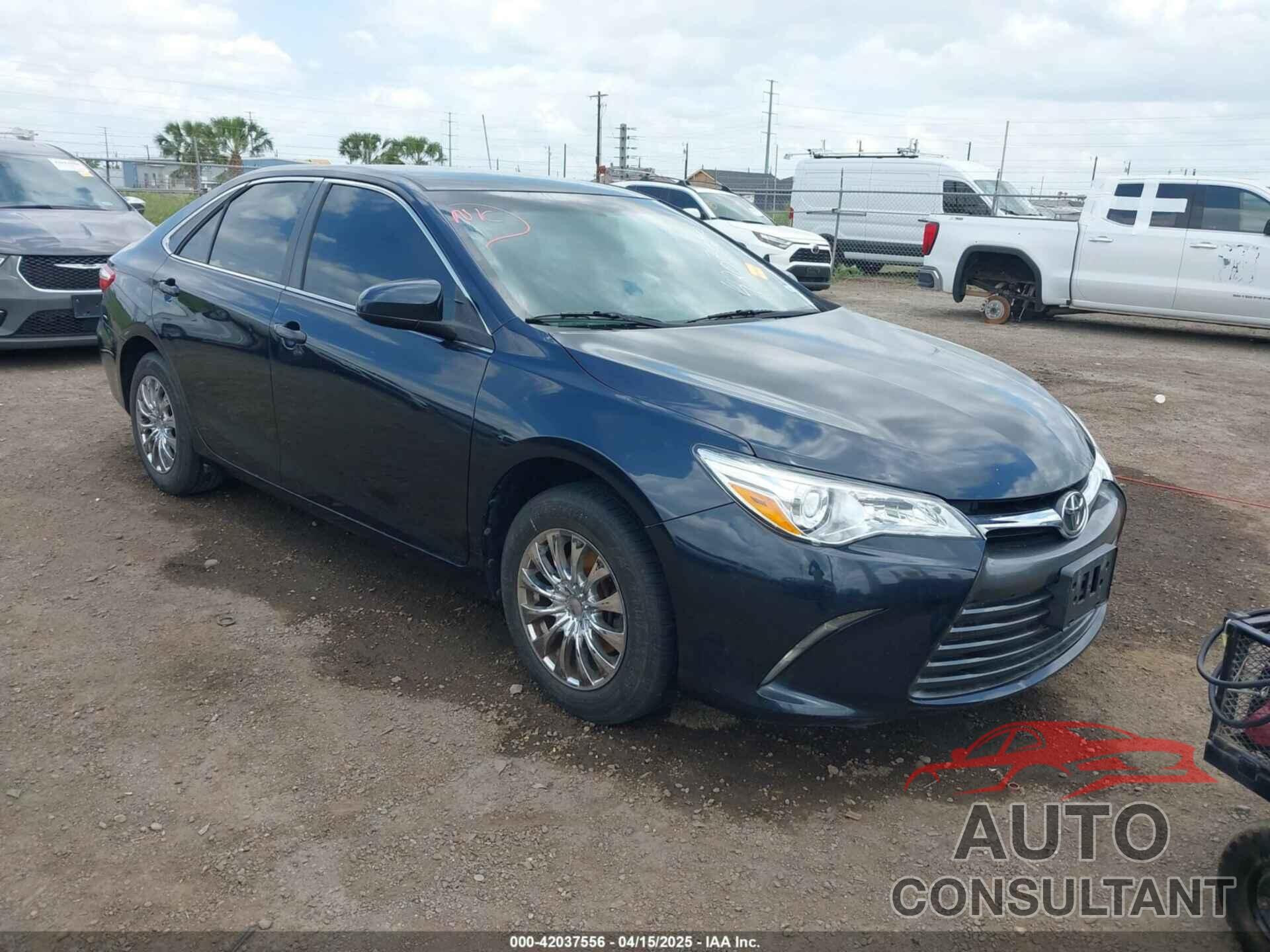 TOYOTA CAMRY 2016 - 4T4BF1FK6GR528023