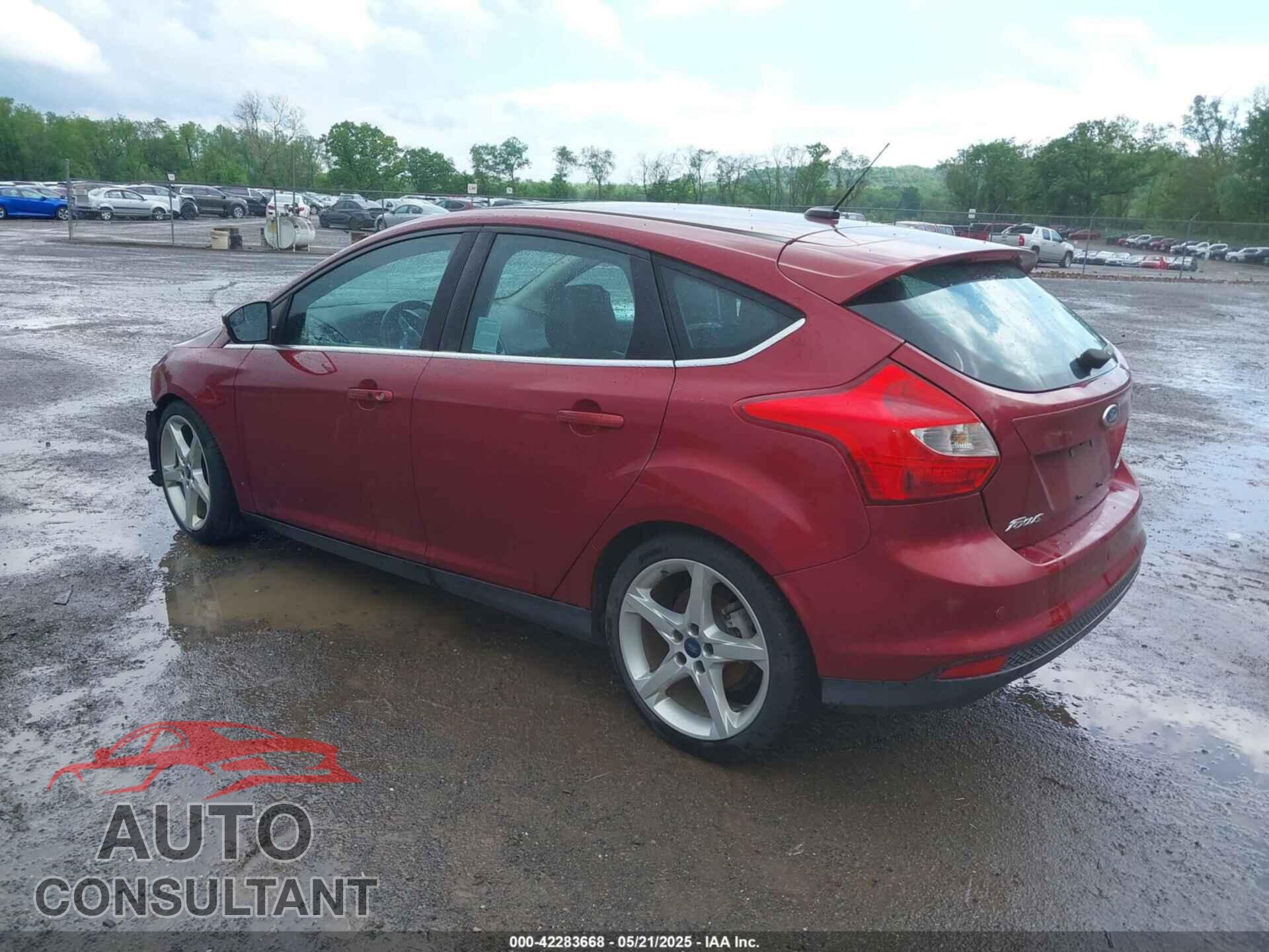 FORD FOCUS 2014 - 1FADP3N22EL374730