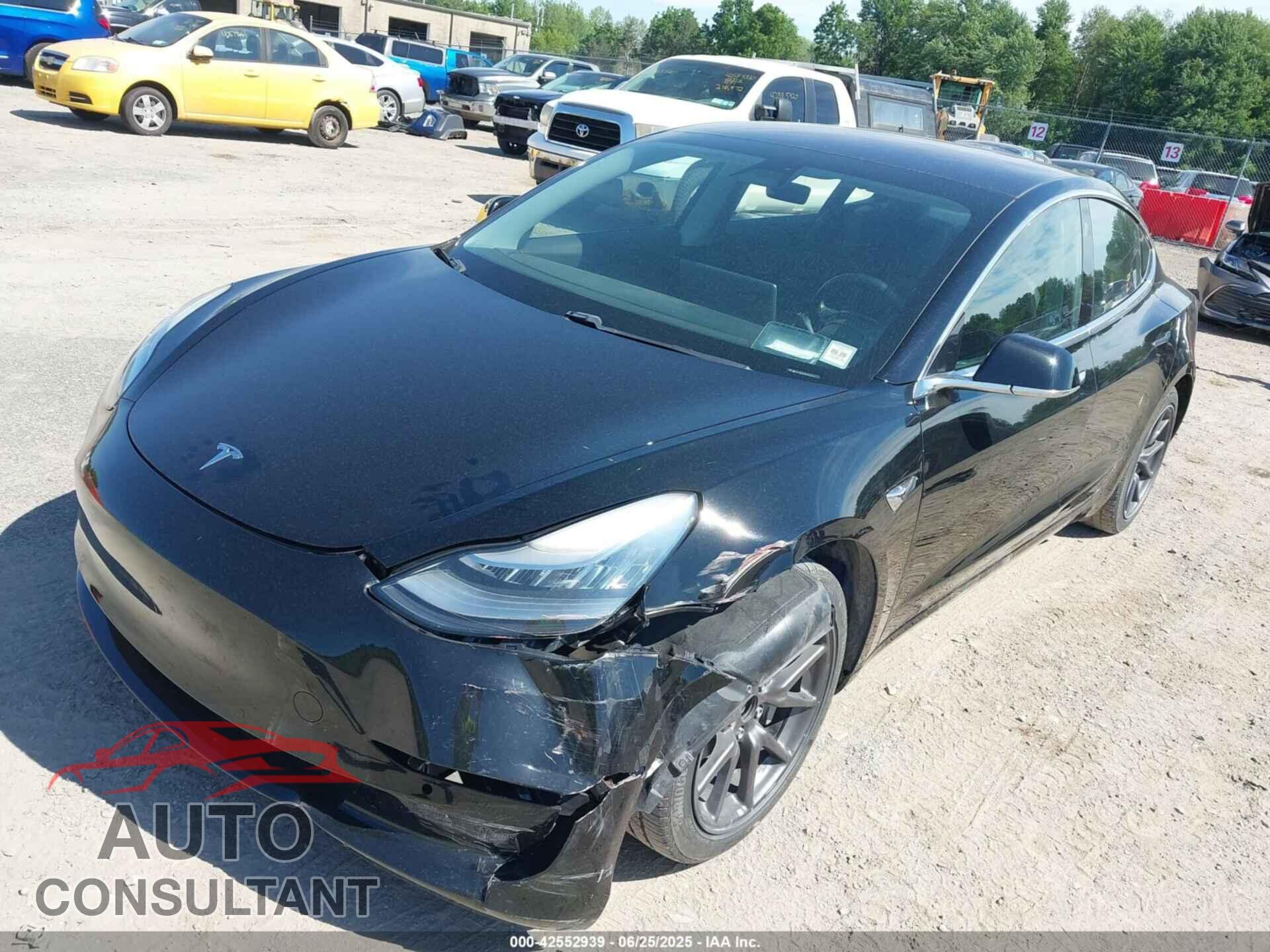 TESLA MODEL 3 2018 - 5YJ3E1EA8JF152214