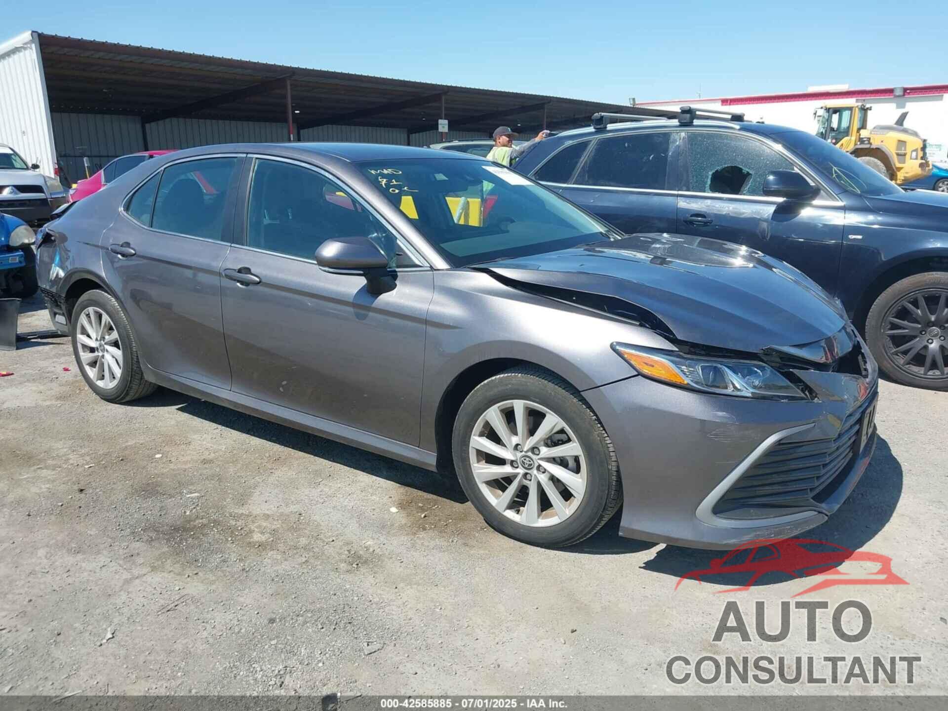 TOYOTA CAMRY 2024 - 4T1C11AK1RU232110