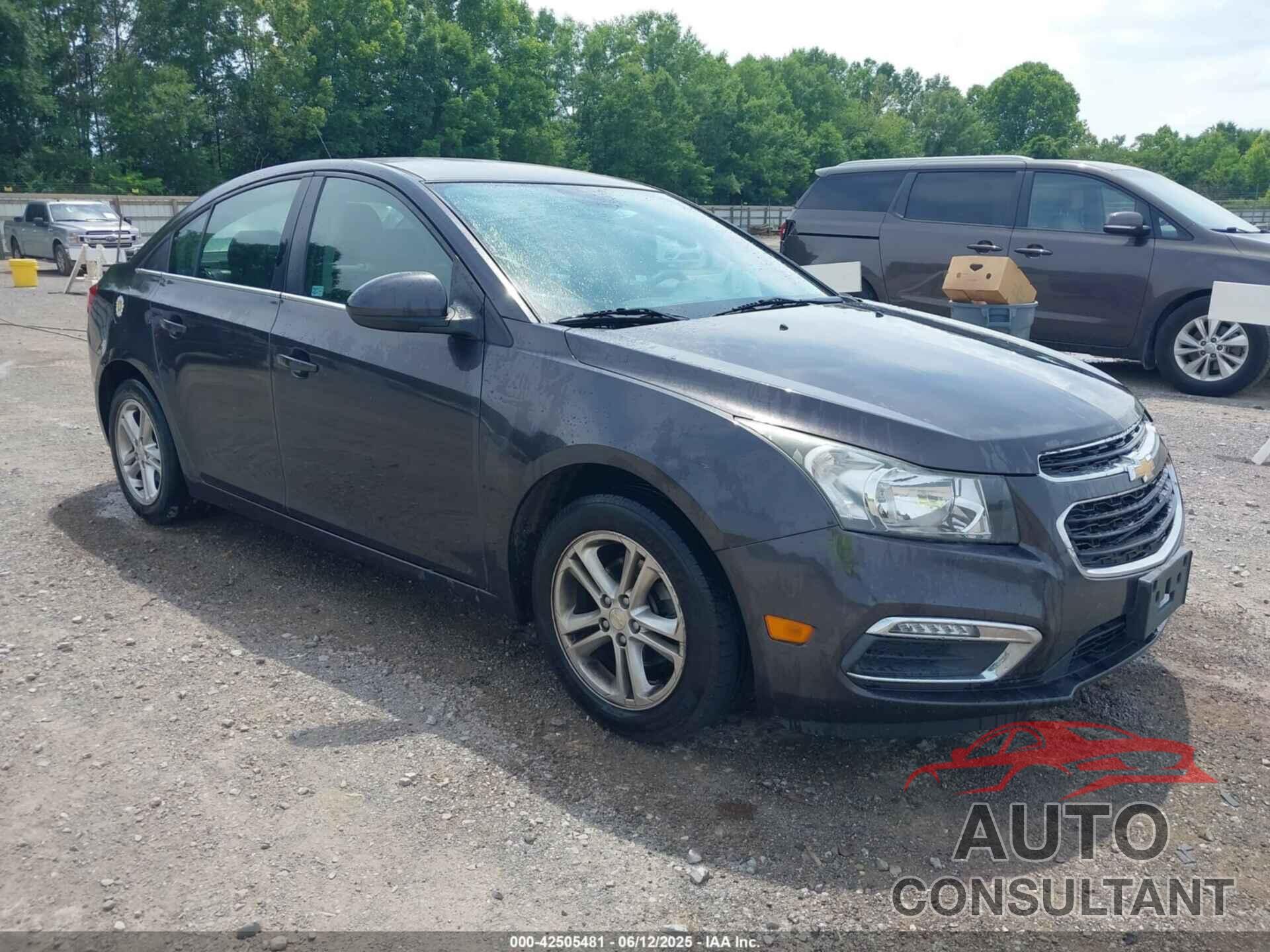 CHEVROLET CRUZE 2015 - 1G1PC5SB0F7234939