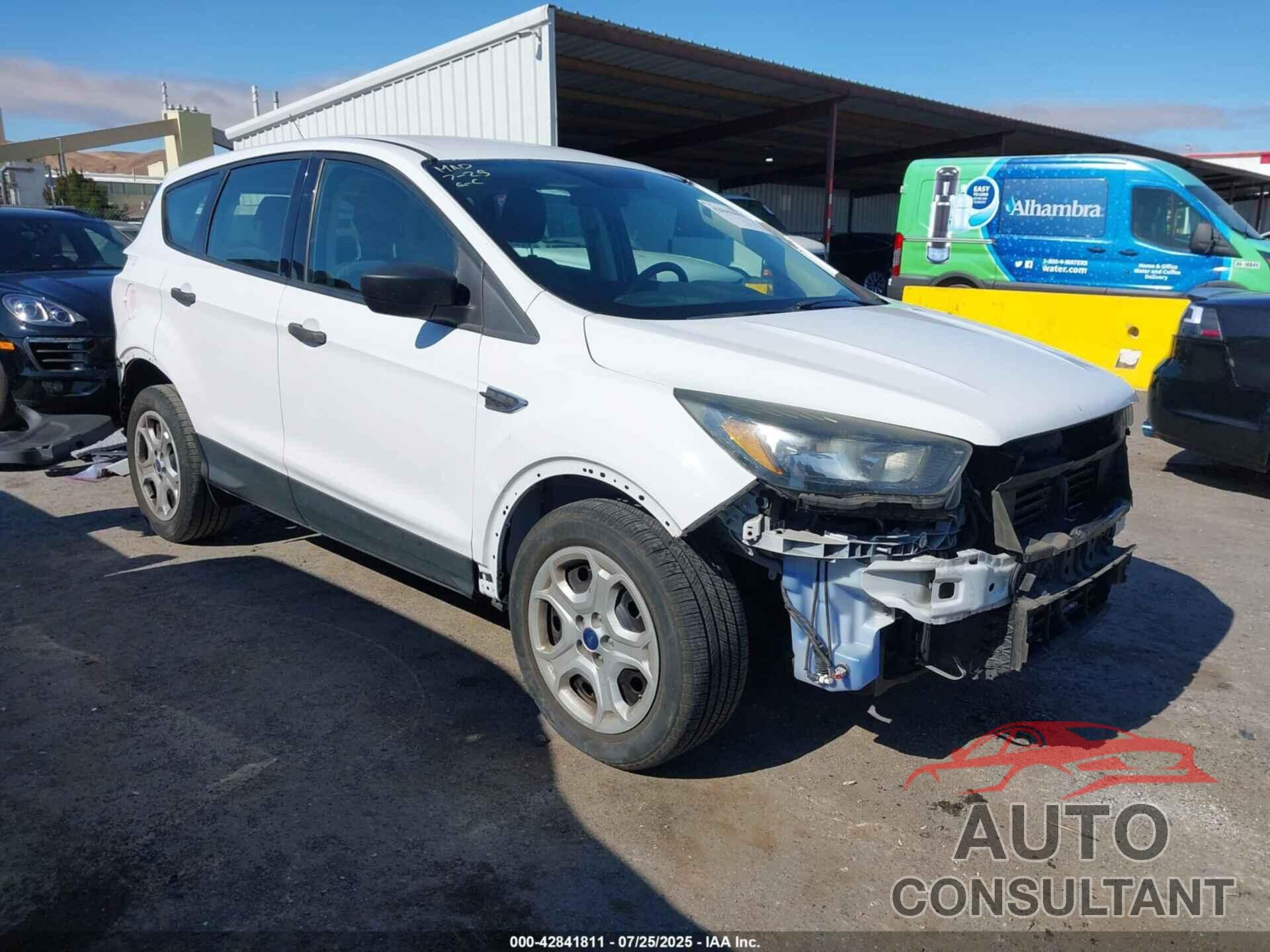 FORD ESCAPE 2018 - 1FMCU0F71JUA67282