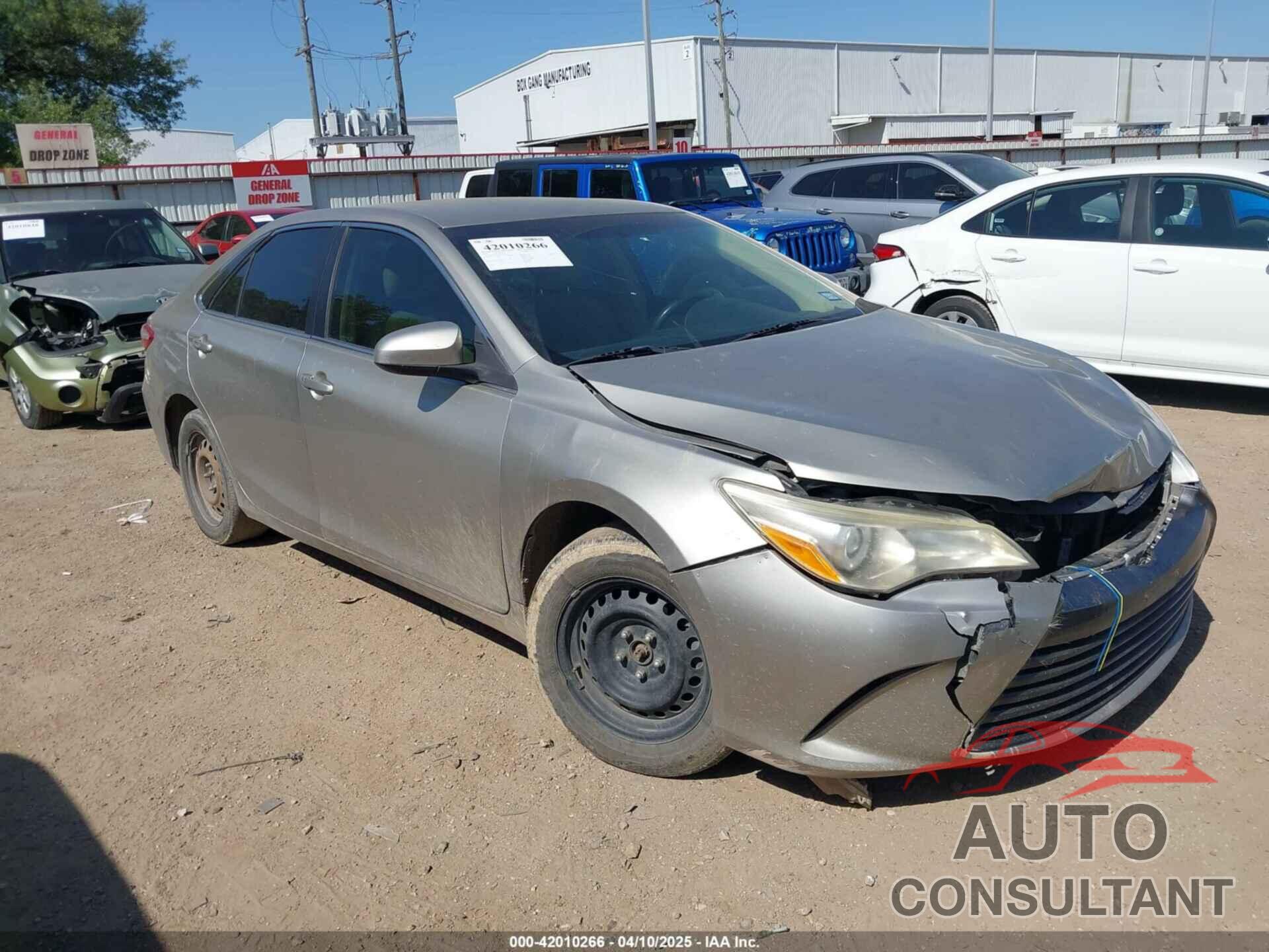 TOYOTA CAMRY 2016 - 4T4BF1FKXGR519647