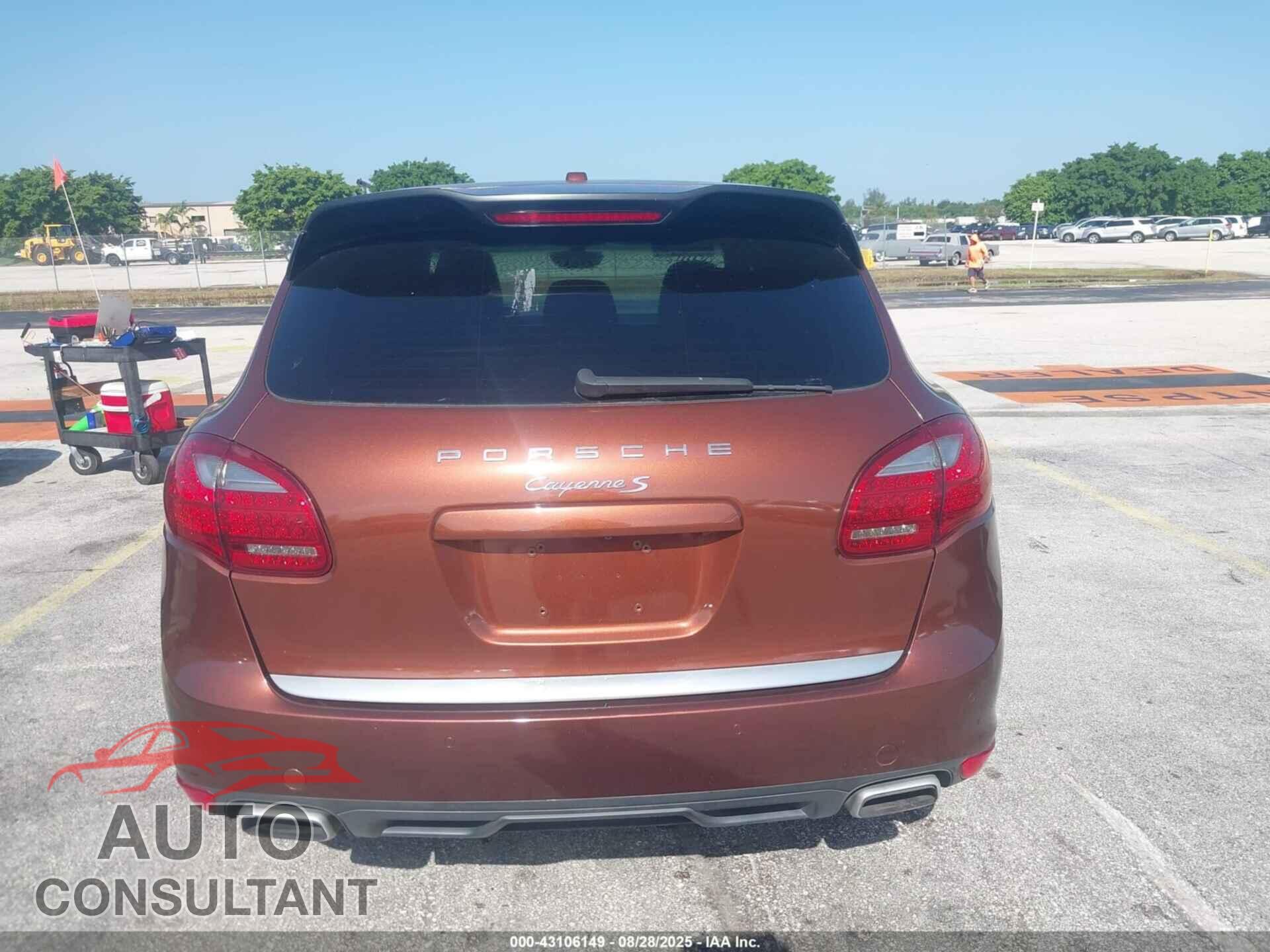 PORSCHE CAYENNE 2012 - WP1AB2A27CLA47019