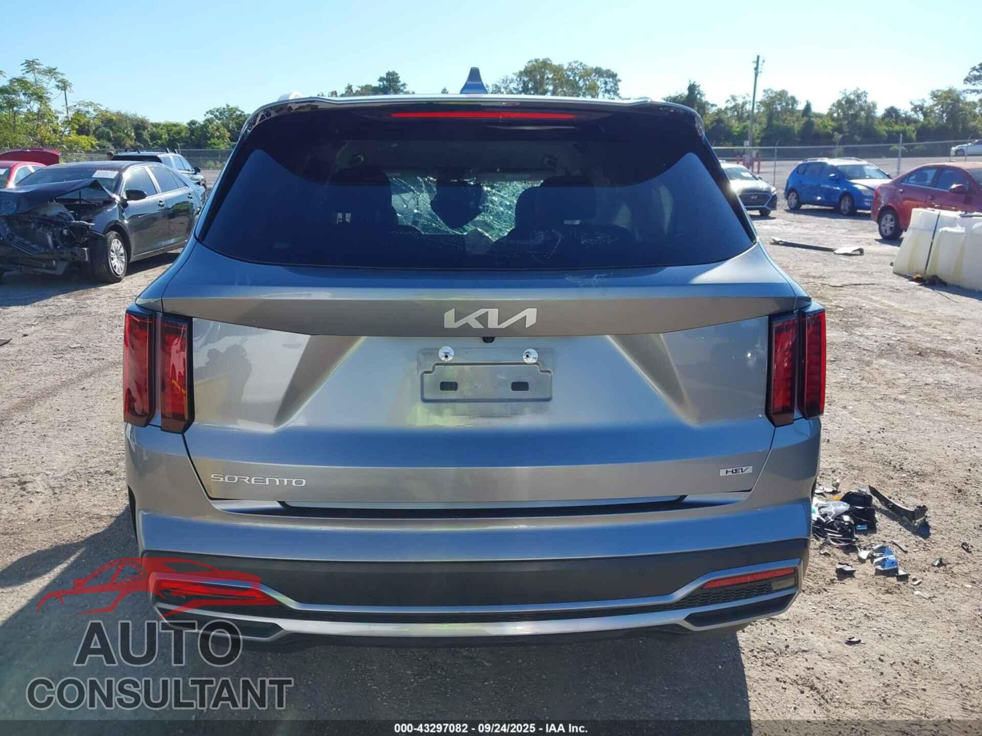 KIA SORENTO HYBRID 2023 - KNDRH4LG1P5198374