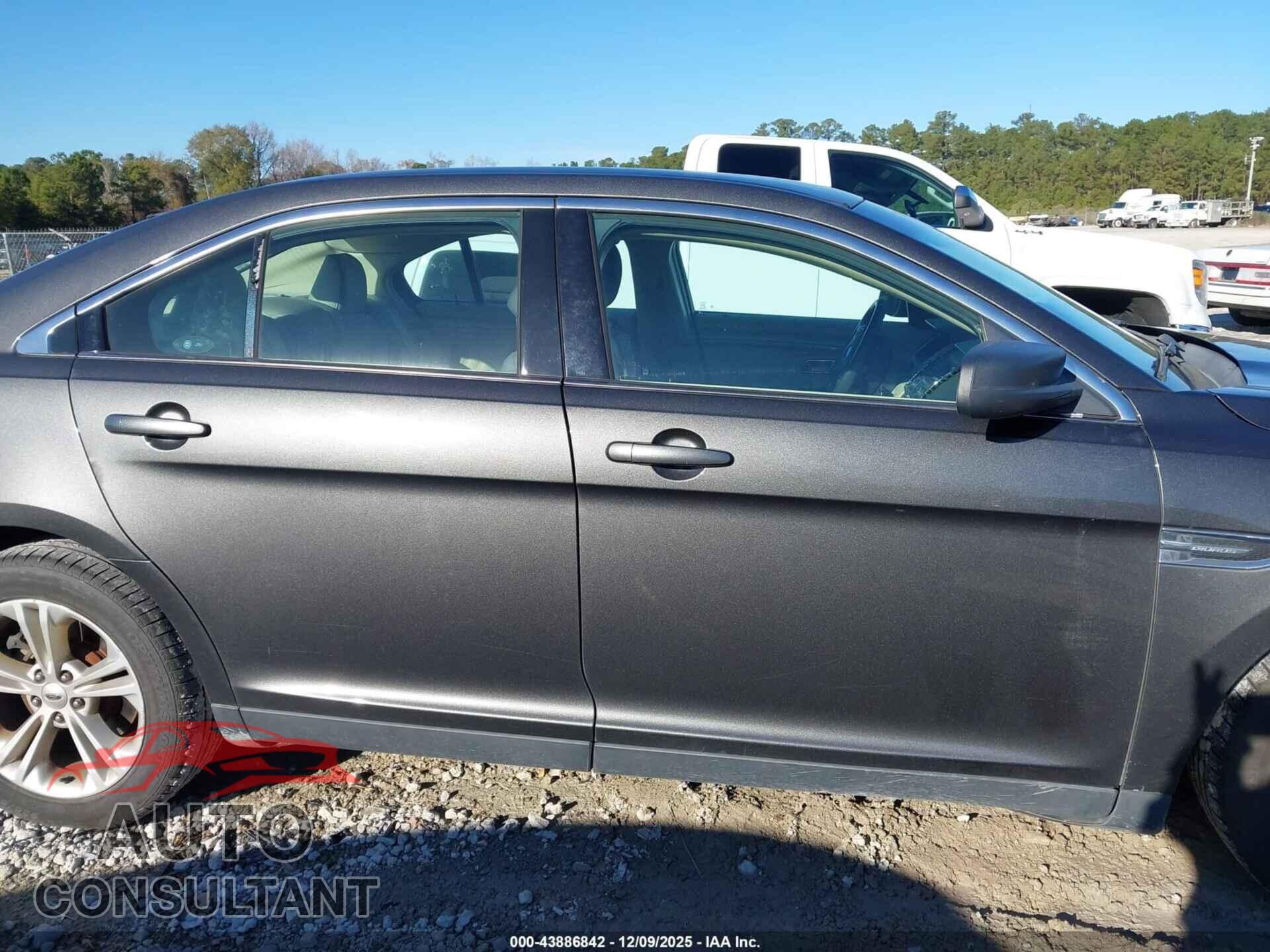 FORD TAURUS 2016 - 1FAHP2D90GG114445