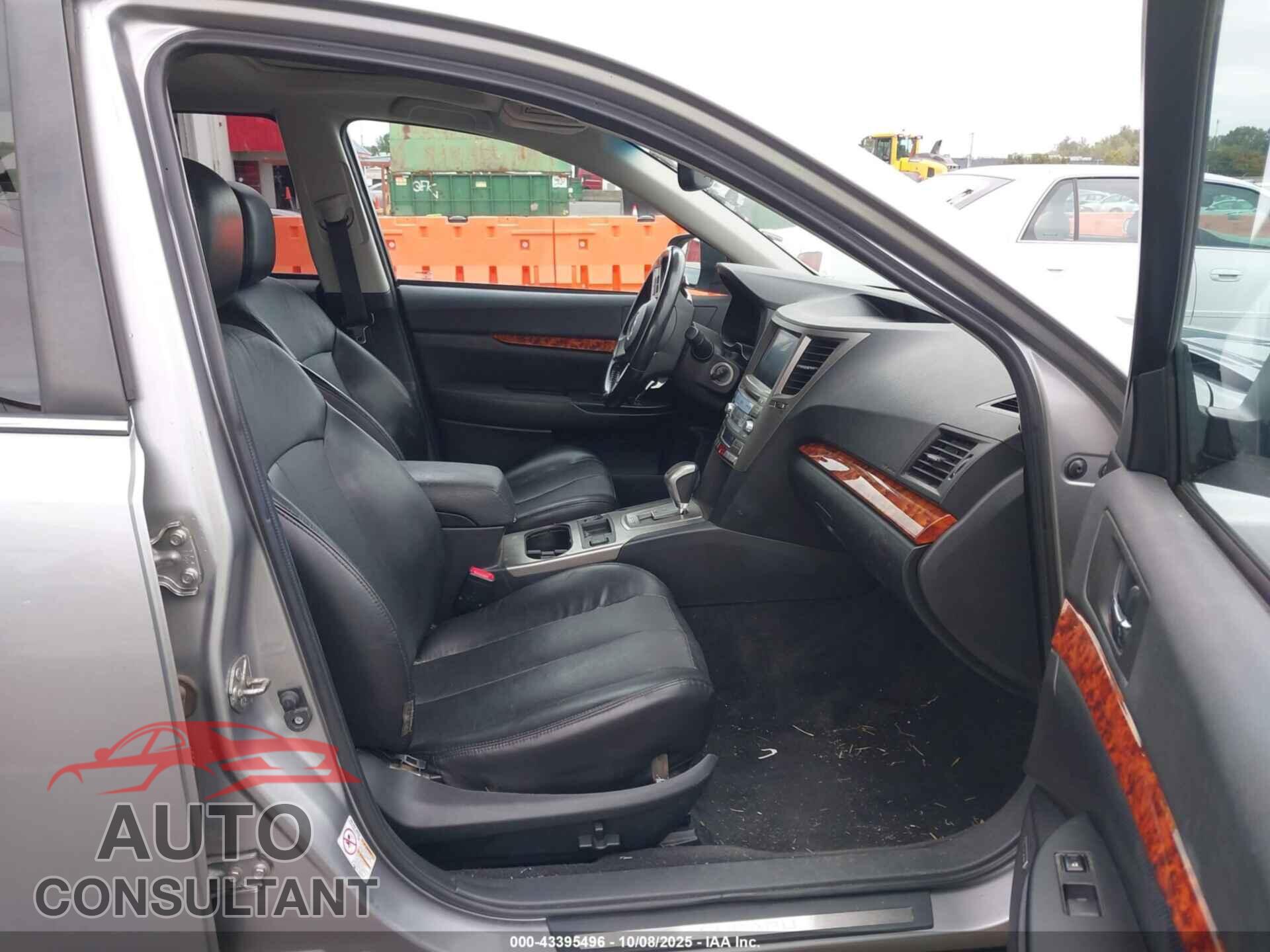 SUBARU OUTBACK 2011 - 4S4BRBLC8B3383327