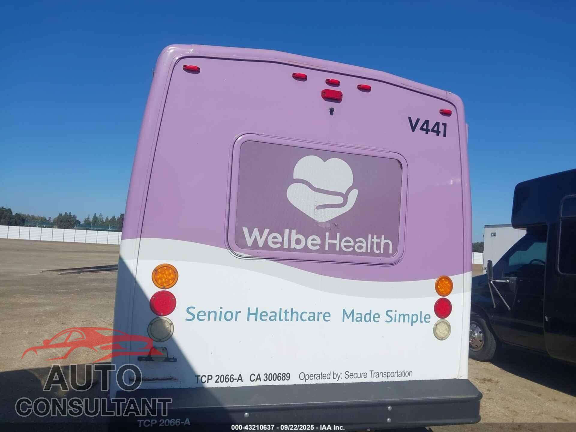 FORD E-450 CUTAWAY 2013 - 1FDFE4FS3DDA28901