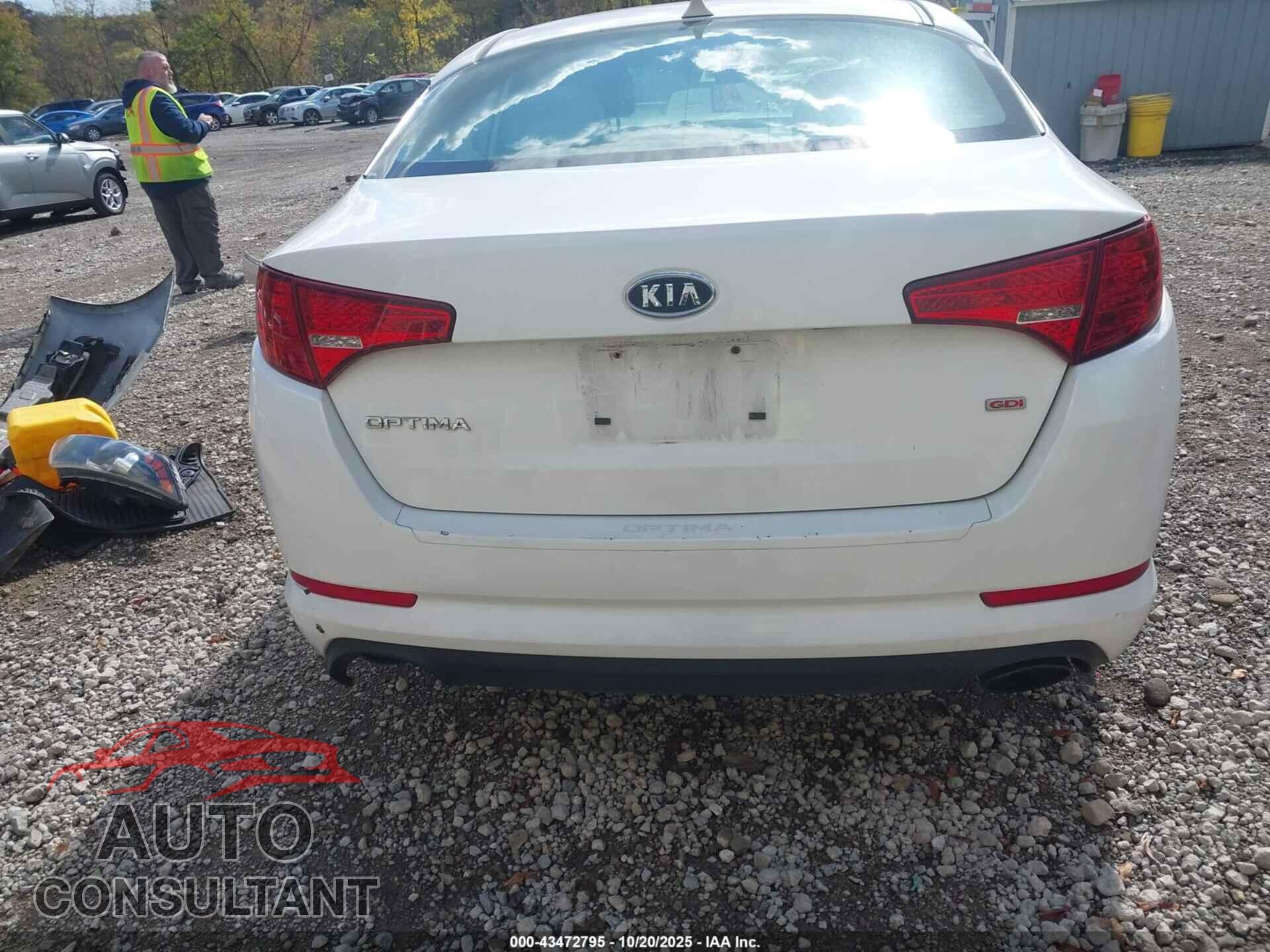 KIA OPTIMA 2012 - KNAGM4A70C5290184