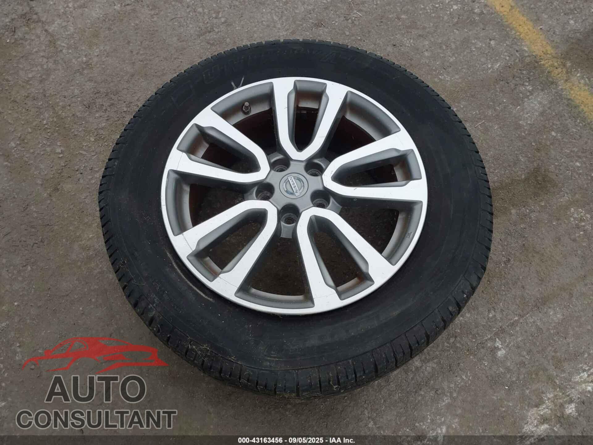NISSAN PATHFINDER 2013 - 5N1AR2MM0DC663300