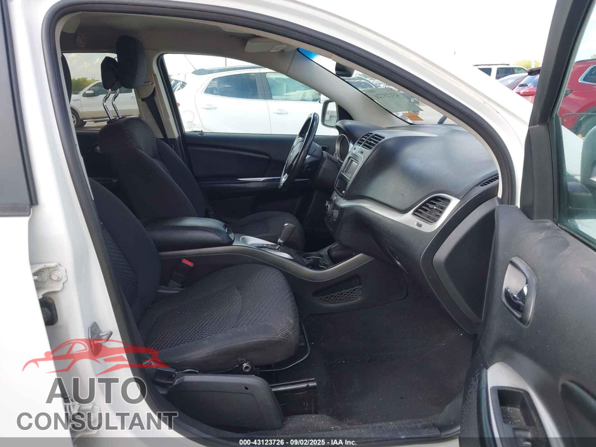 DODGE JOURNEY 2015 - 3C4PDCBB8FT745982