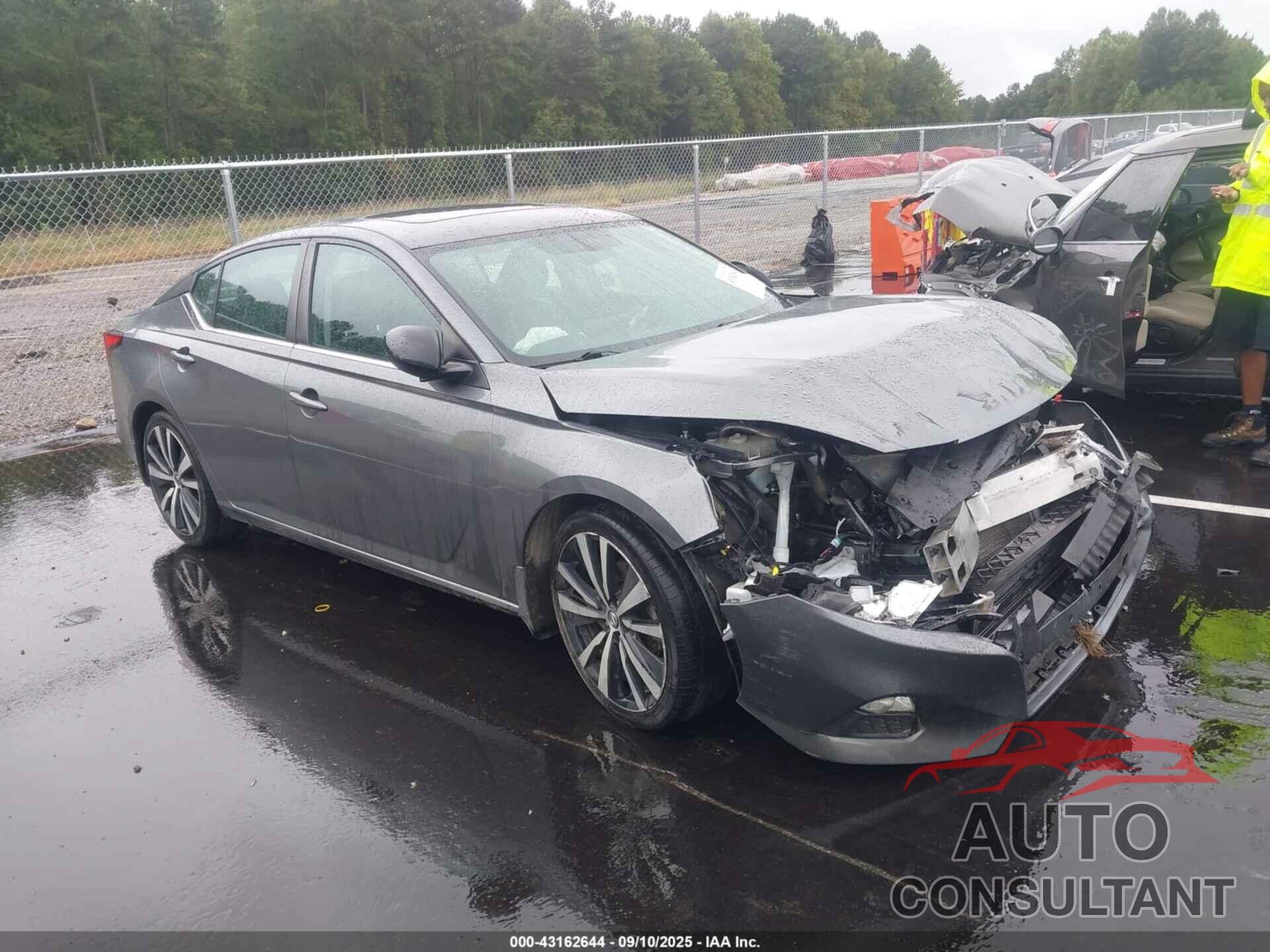 NISSAN ALTIMA 2019 - 1N4BL4CV4KC237239