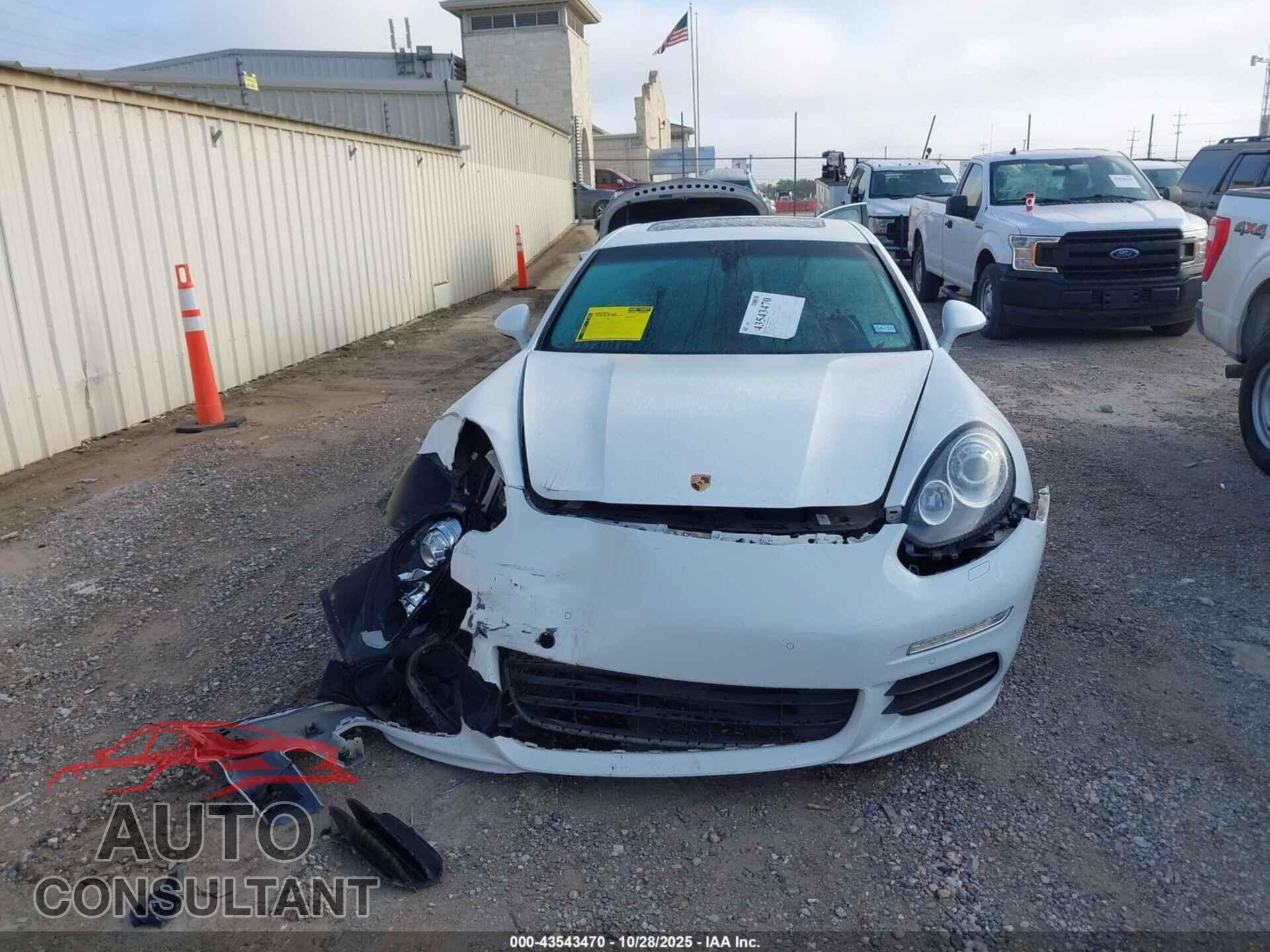 PORSCHE PANAMERA 2016 - WP0AA2A70GL007824