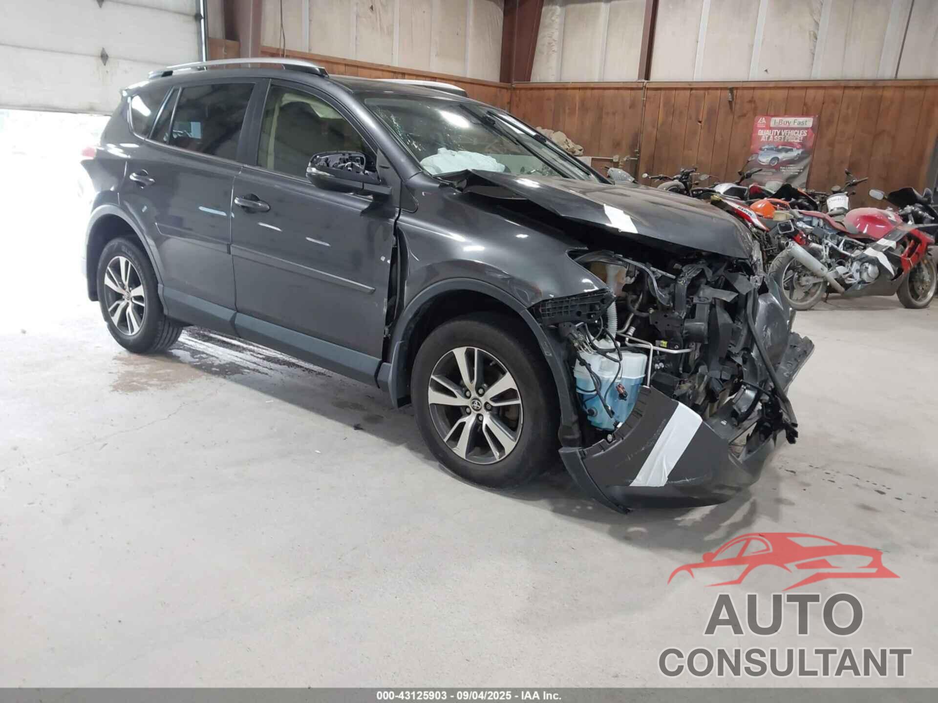 TOYOTA RAV4 2018 - JTMRFREVXJD256123