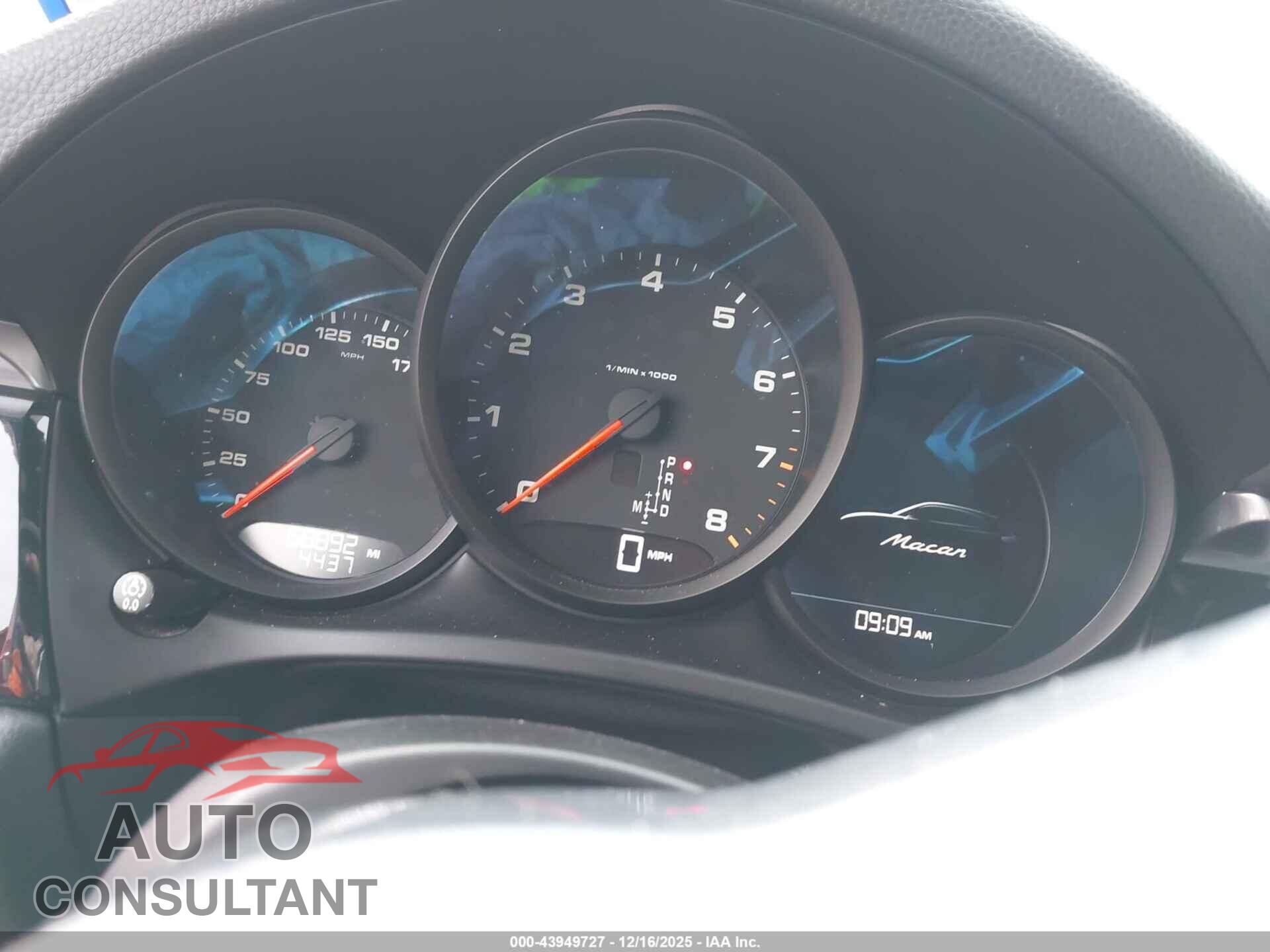 PORSCHE MACAN 2018 - WP1AA2A52JLB17651