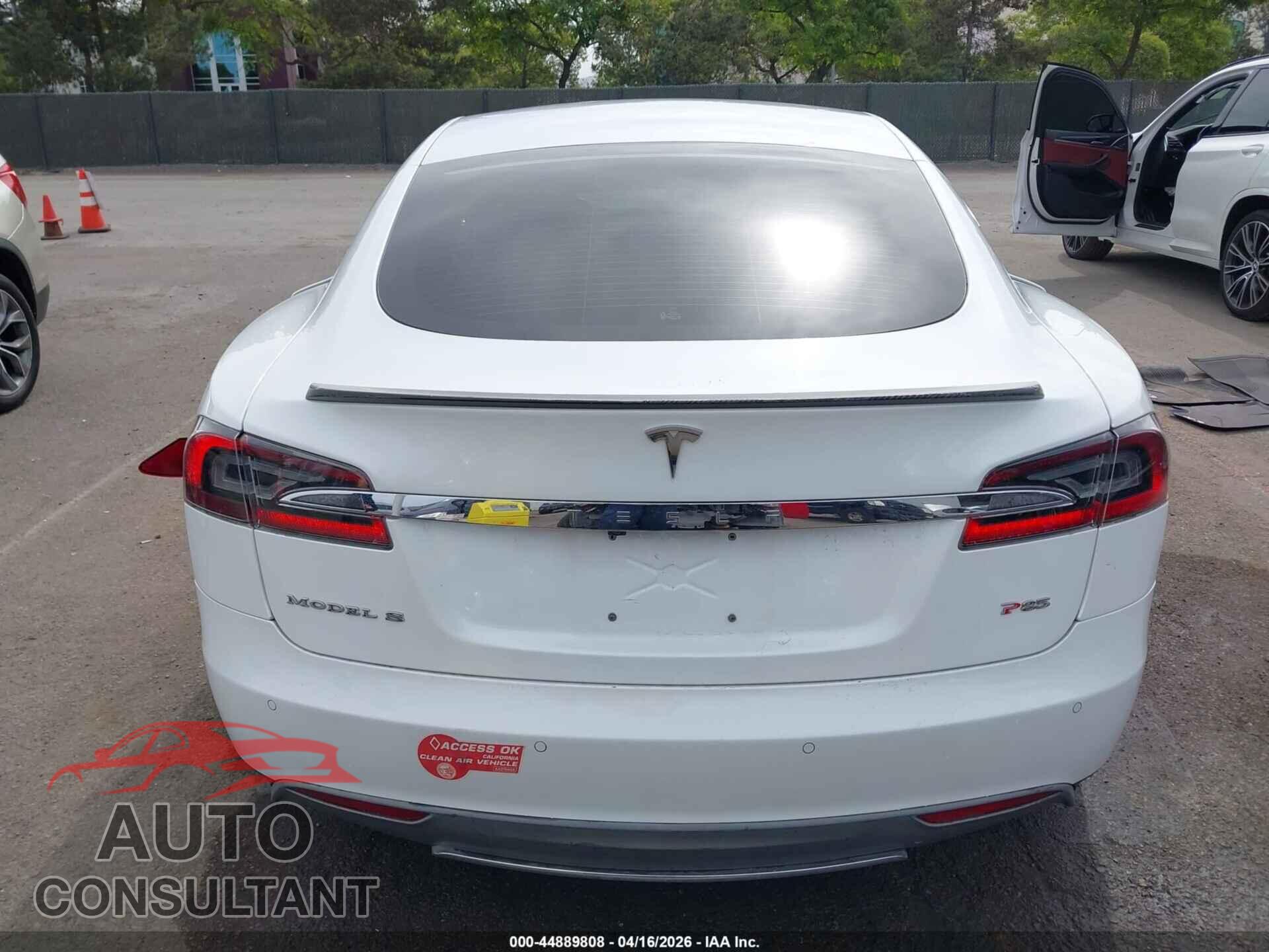TESLA MODEL S 2014 - 5YJSA1H12EFP36181