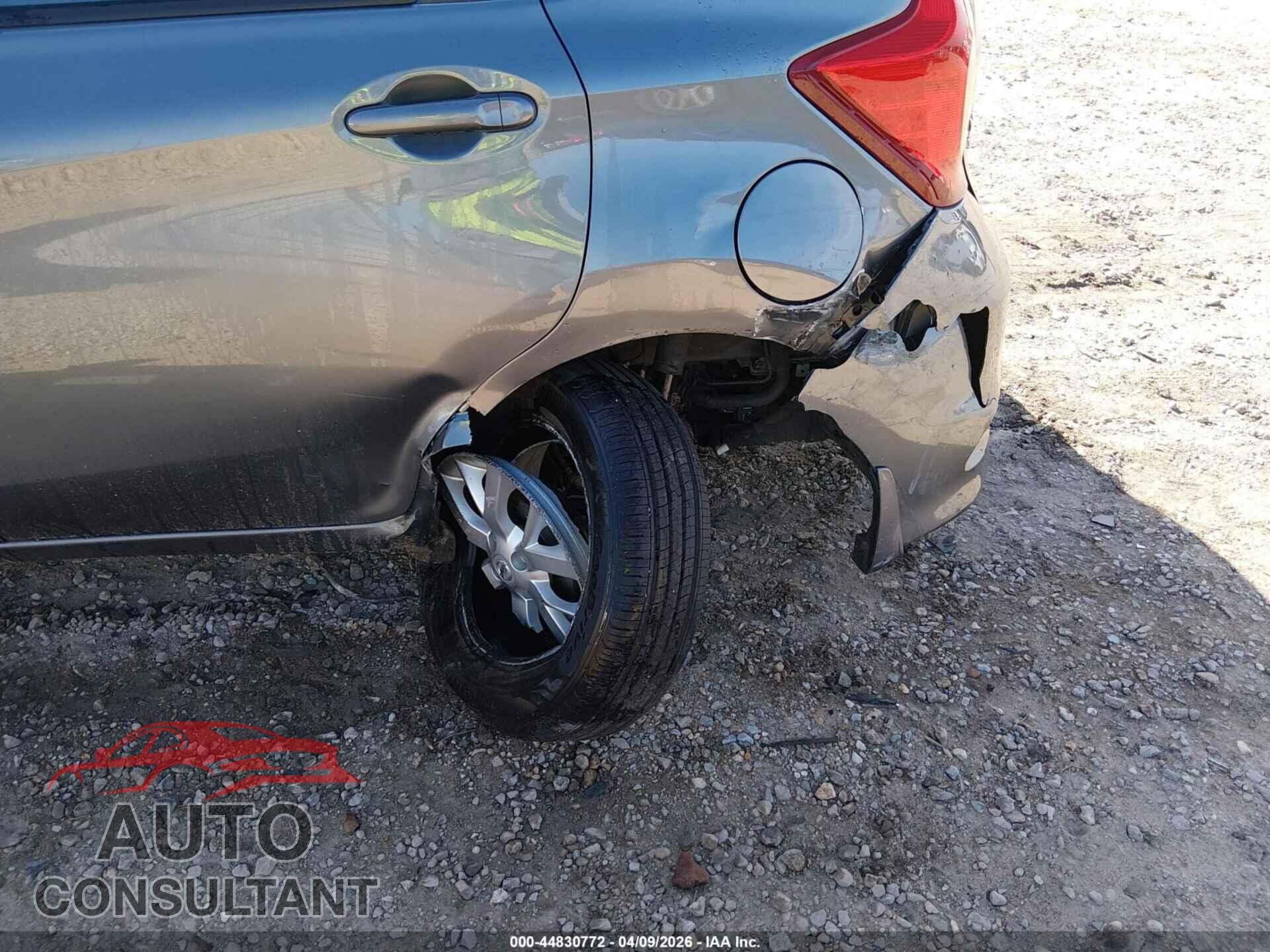 NISSAN VERSA NOTE 2018 - 3N1CE2CP8JL353984