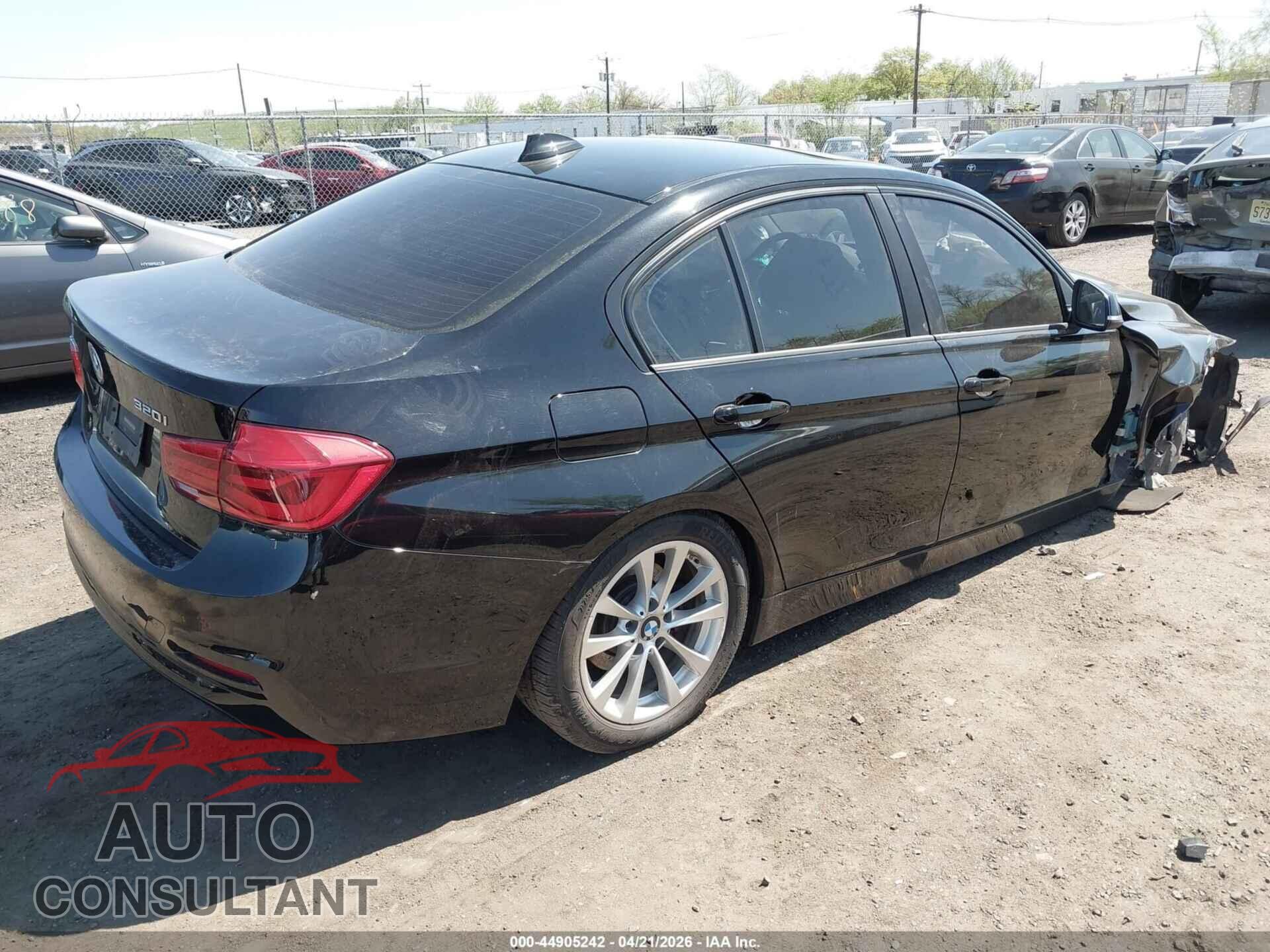BMW 320I 2016 - WBA8E5G5XGNU19356