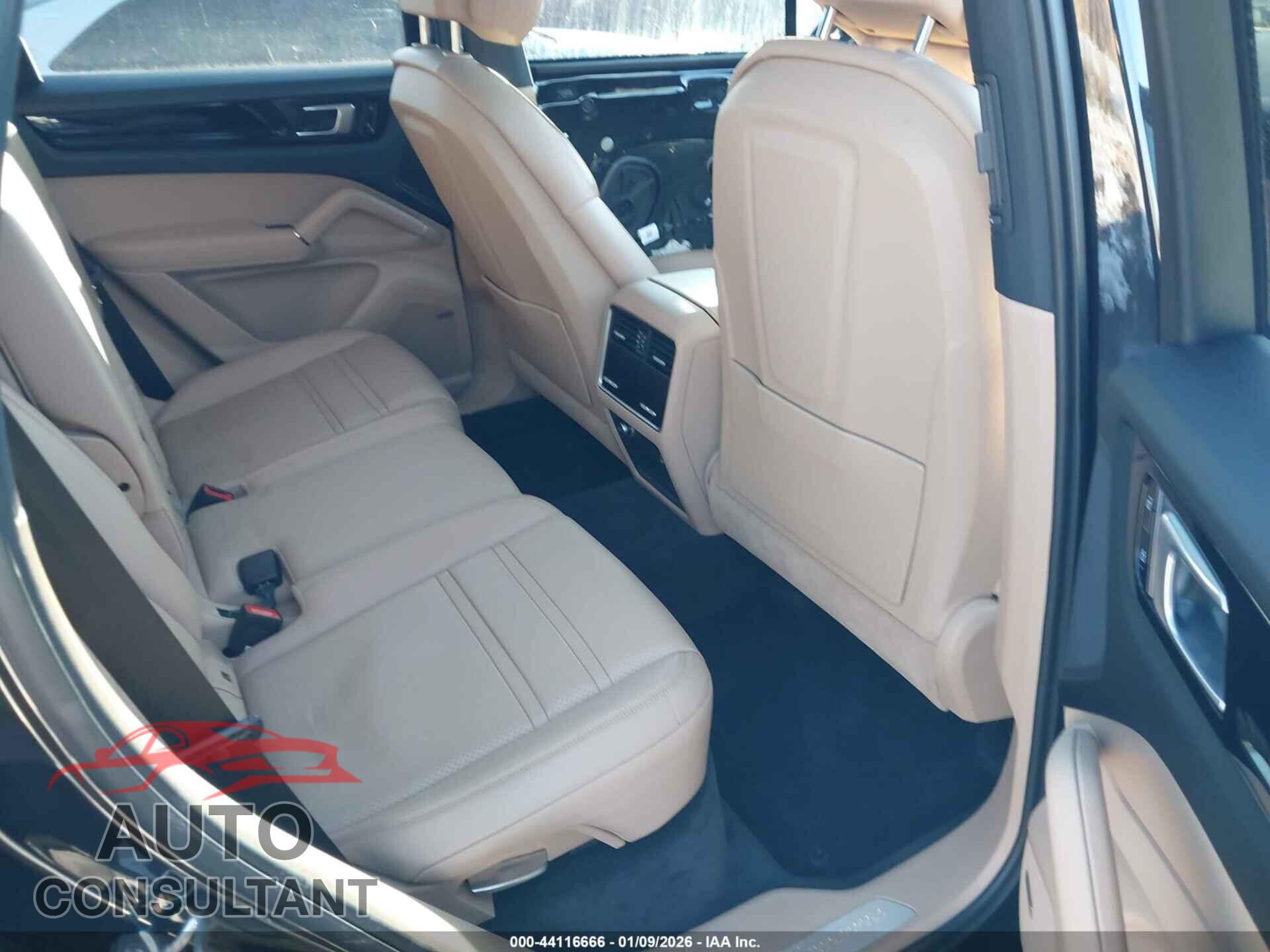 PORSCHE CAYENNE 2019 - WP1AA2AY2KDA12923