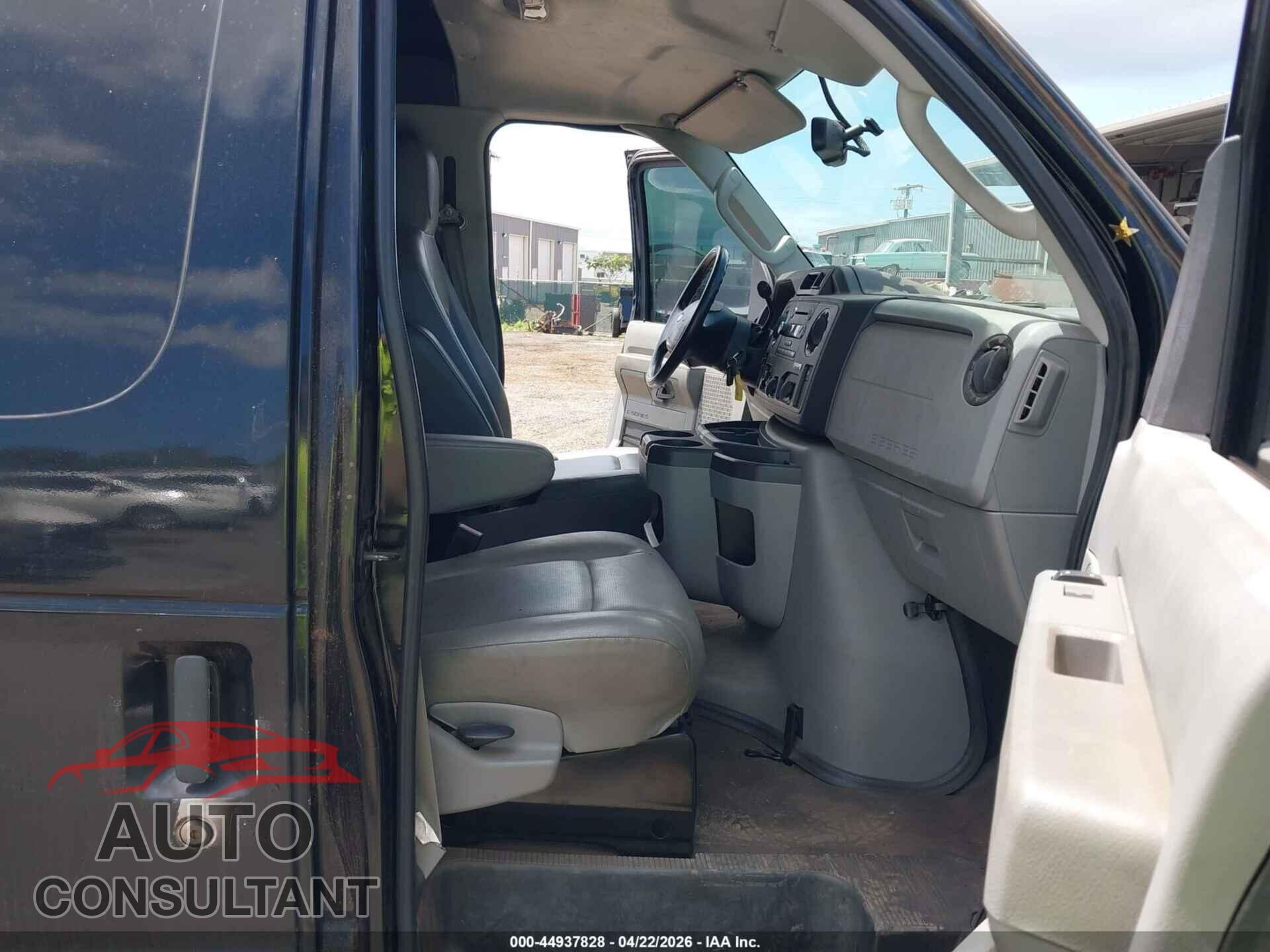FORD E-150 2013 - 1FTNE1EW3DDB19508