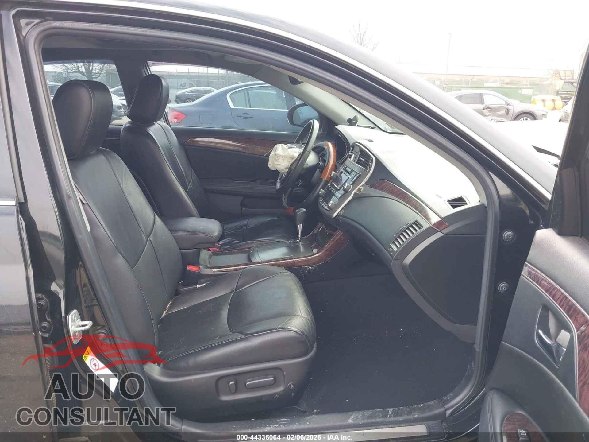 TOYOTA AVALON 2012 - 4T1BK3DB2CU450077
