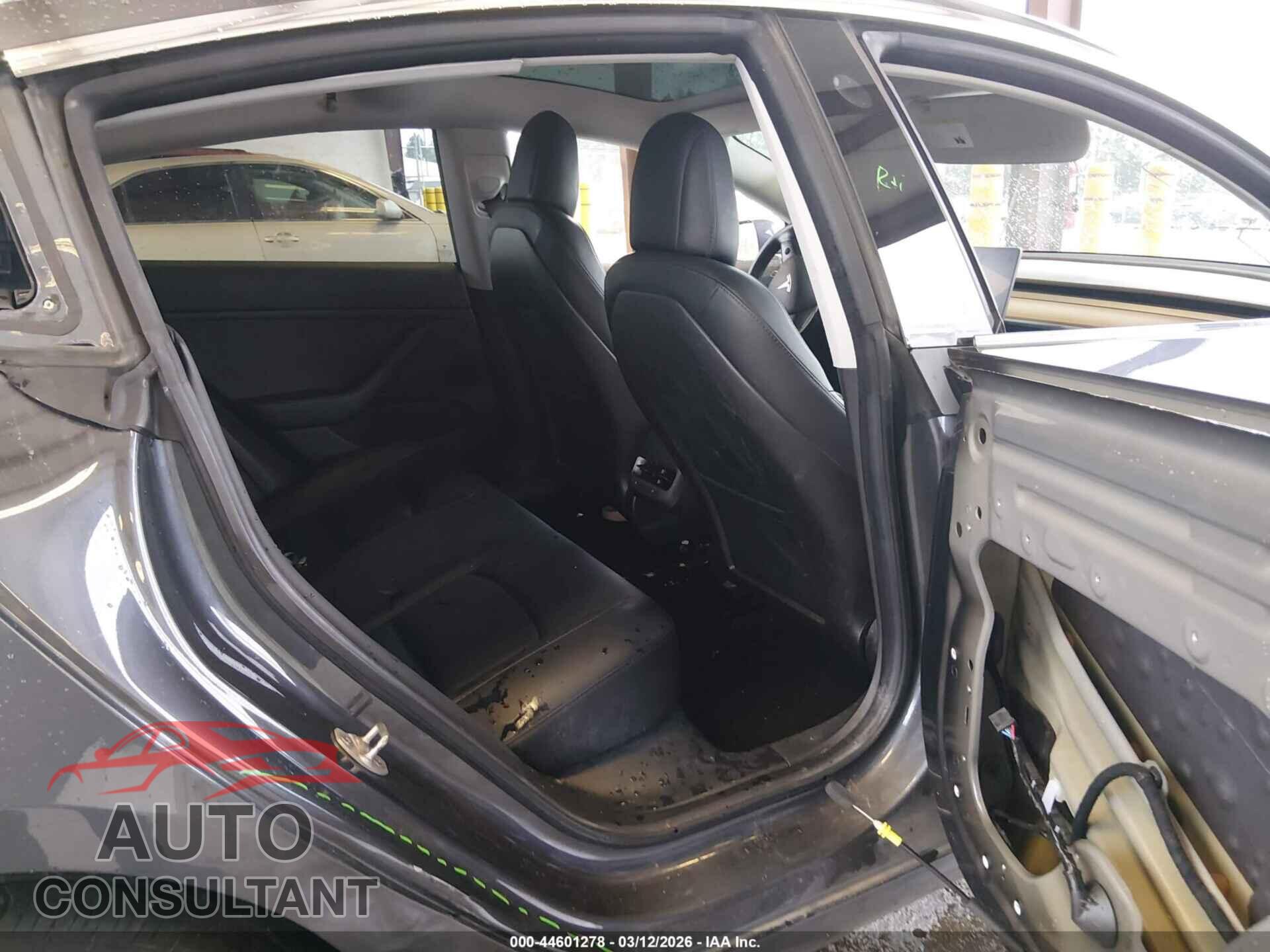 TESLA MODEL 3 2018 - 5YJ3E1EAXJF036609