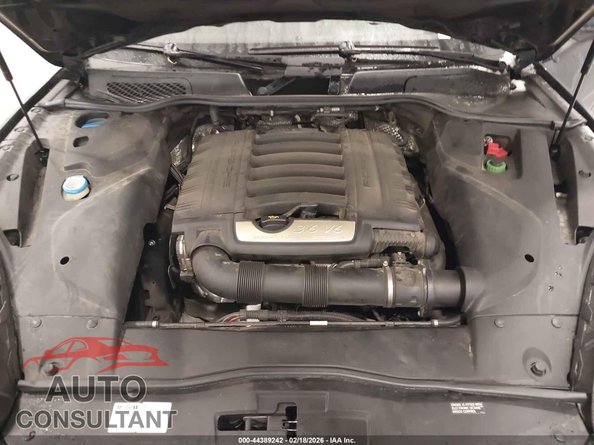 PORSCHE CAYENNE 2016 - WP1AA2A2XGKA13297