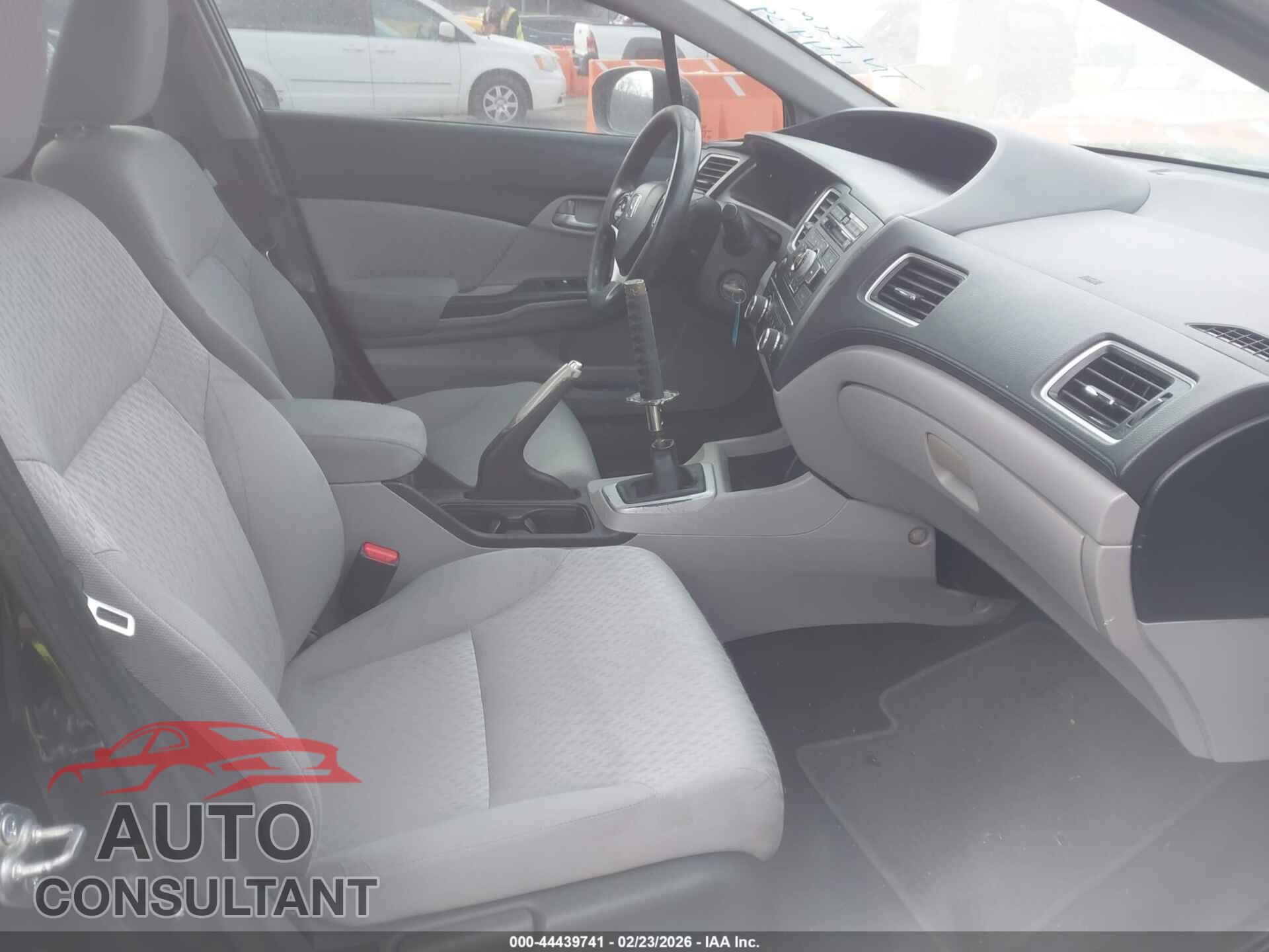 HONDA CIVIC 2015 - 2HGFB2E51FH513803