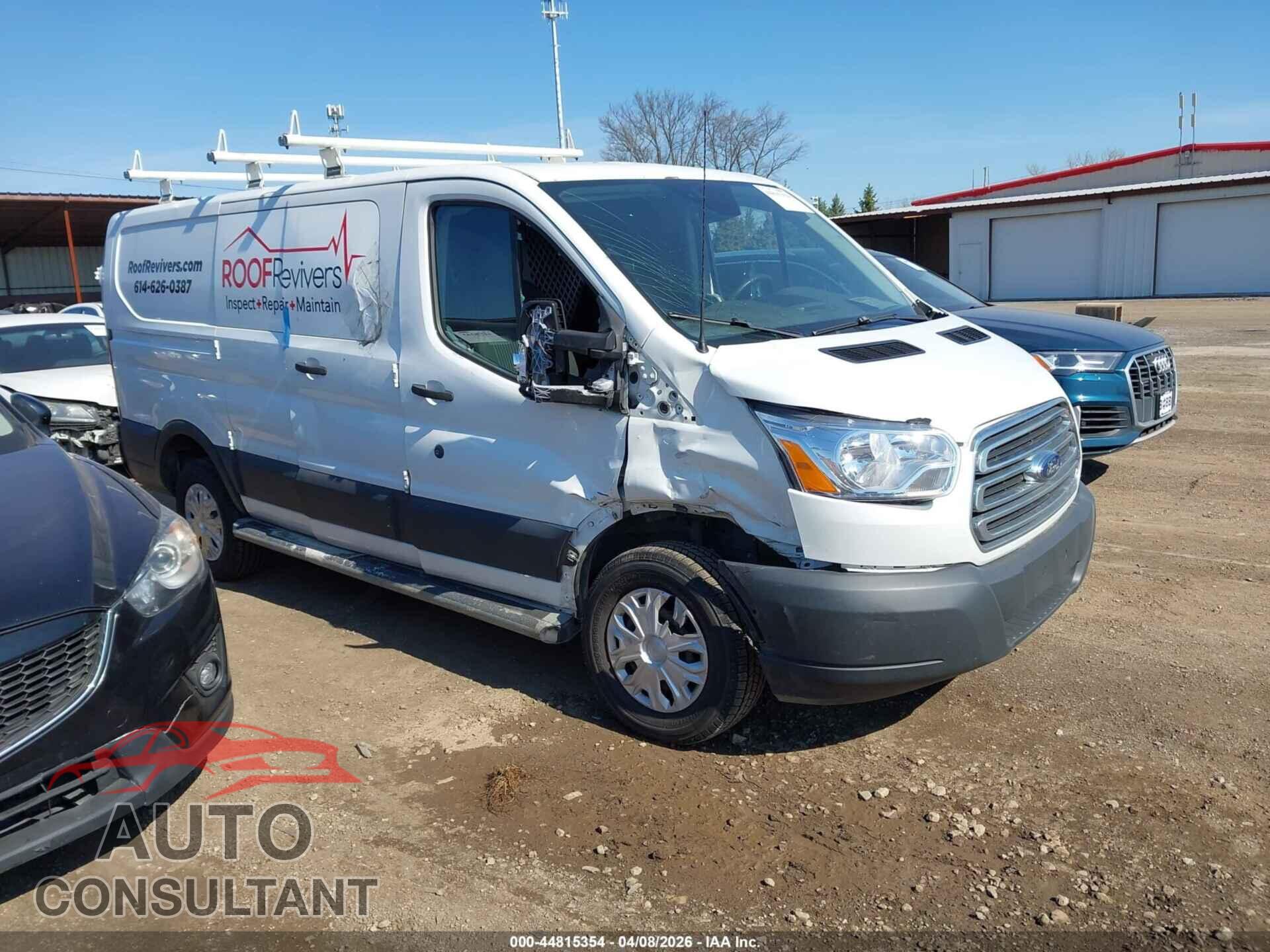 FORD TRANSIT-250 2017 - 1FTYR1ZM2HKA77764