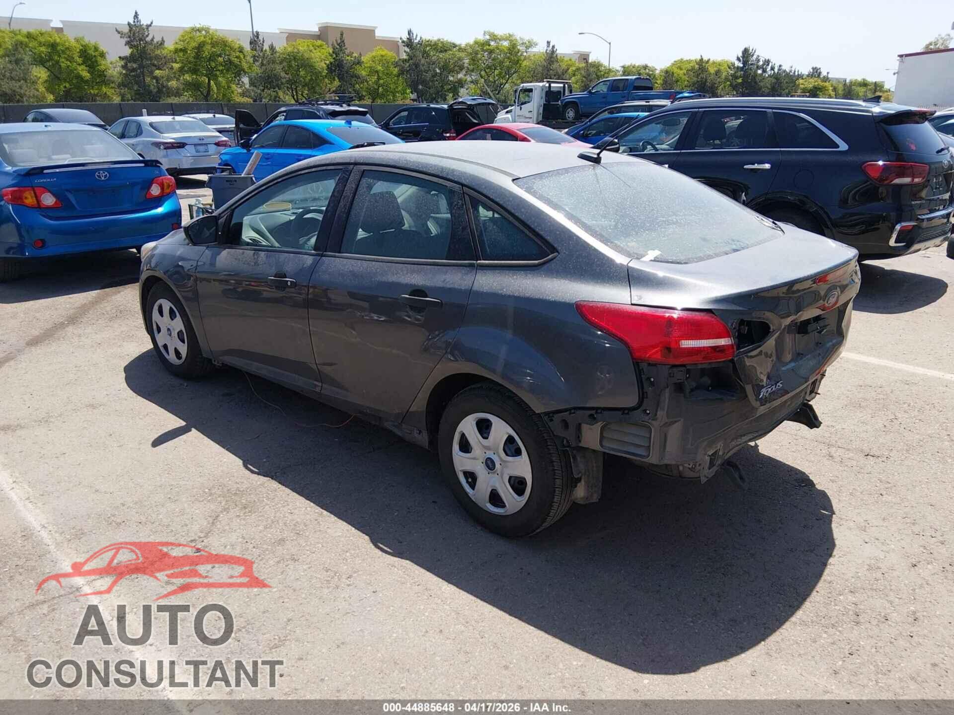 FORD FOCUS 2018 - 1FADP3E29JL217366