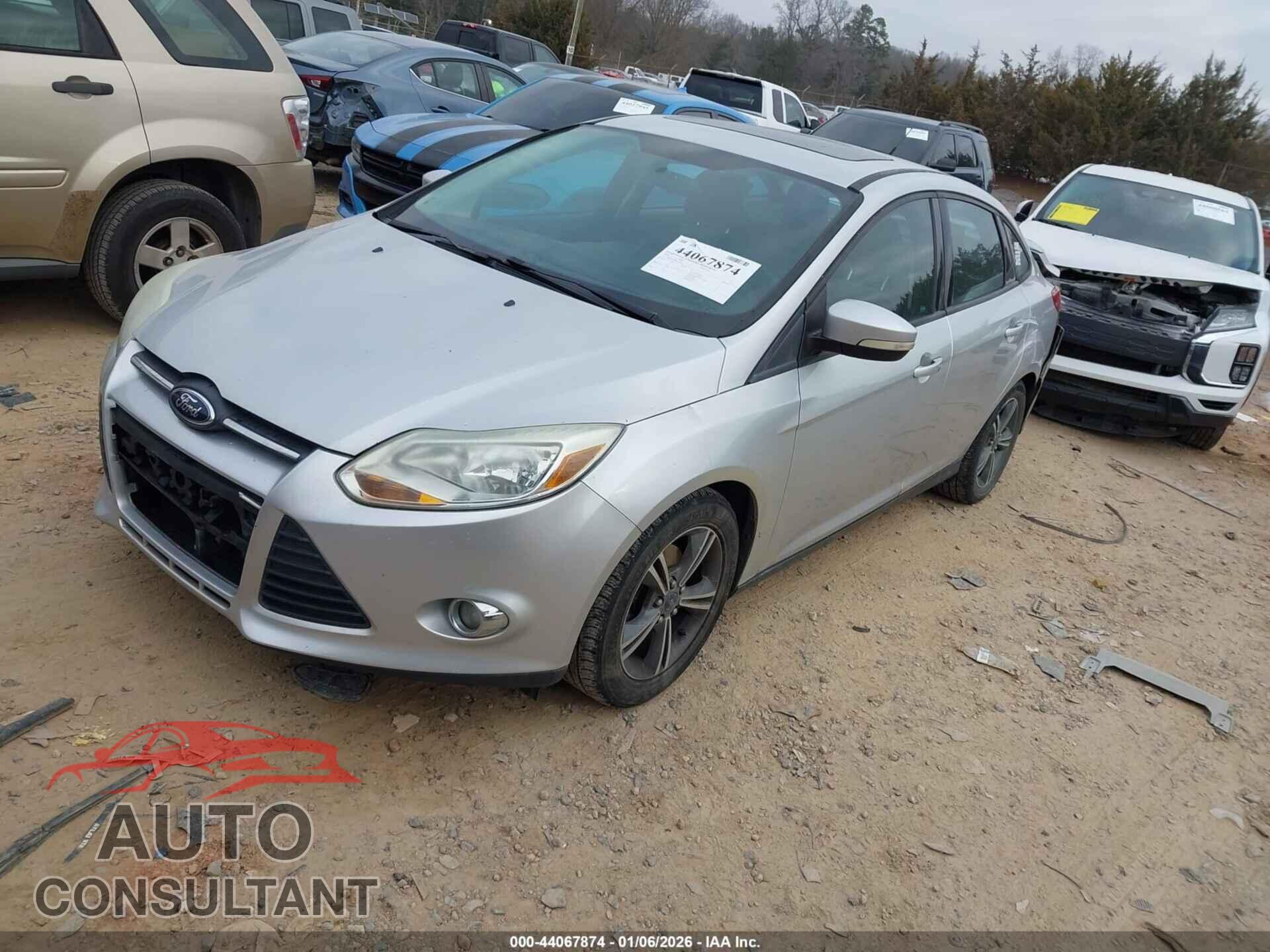 FORD FOCUS 2014 - 1FADP3F29EL243745
