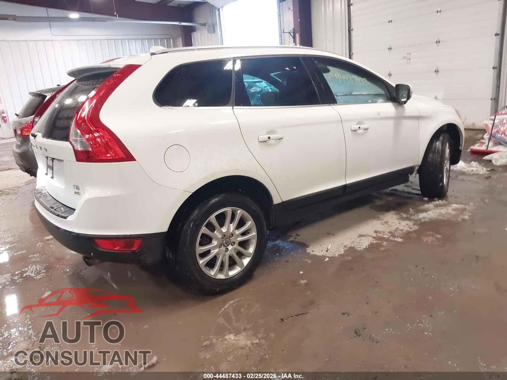 VOLVO XC60 2012 - YV4902DZ4C2264100